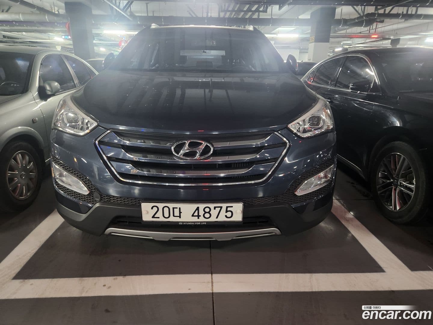 Main__Slider__Photo:Santafe Hyundai 2015.0-0