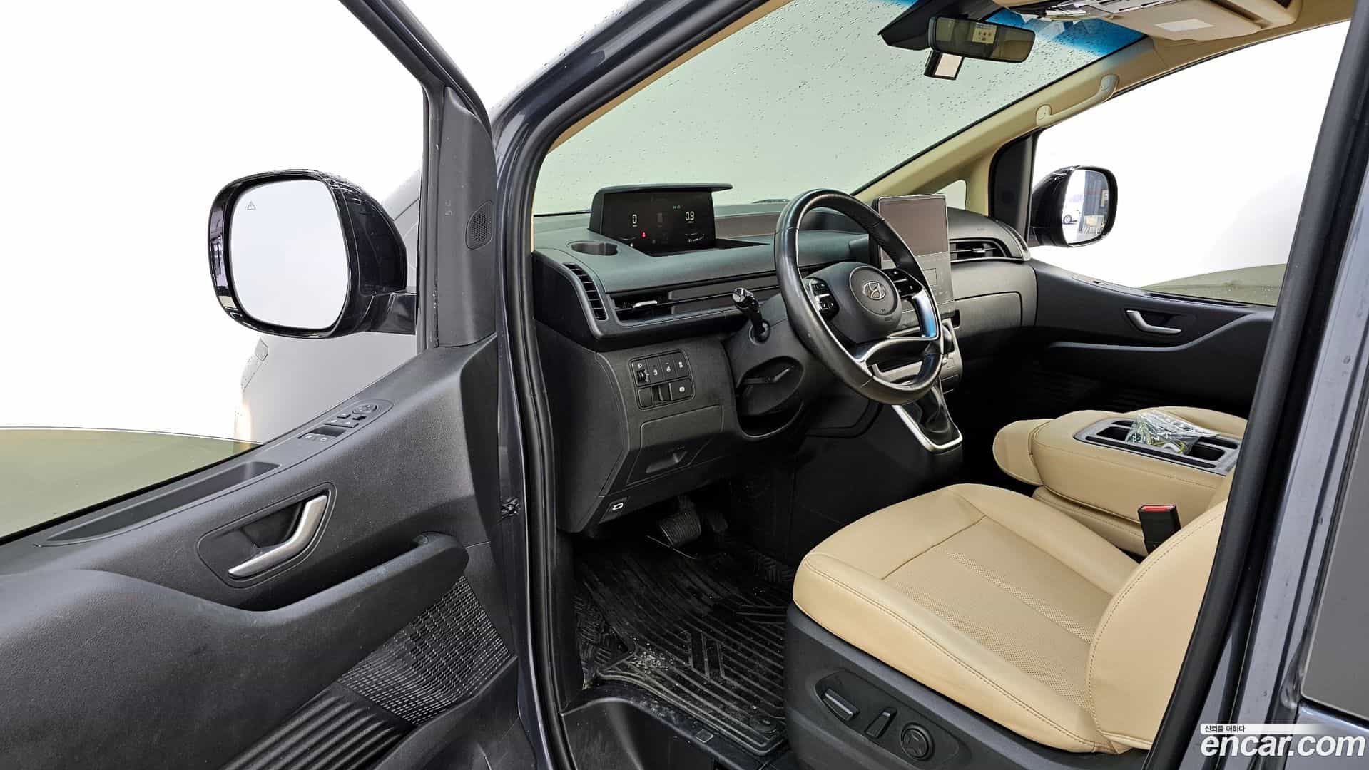 Staria Hyundai 2023.2-INNER-010