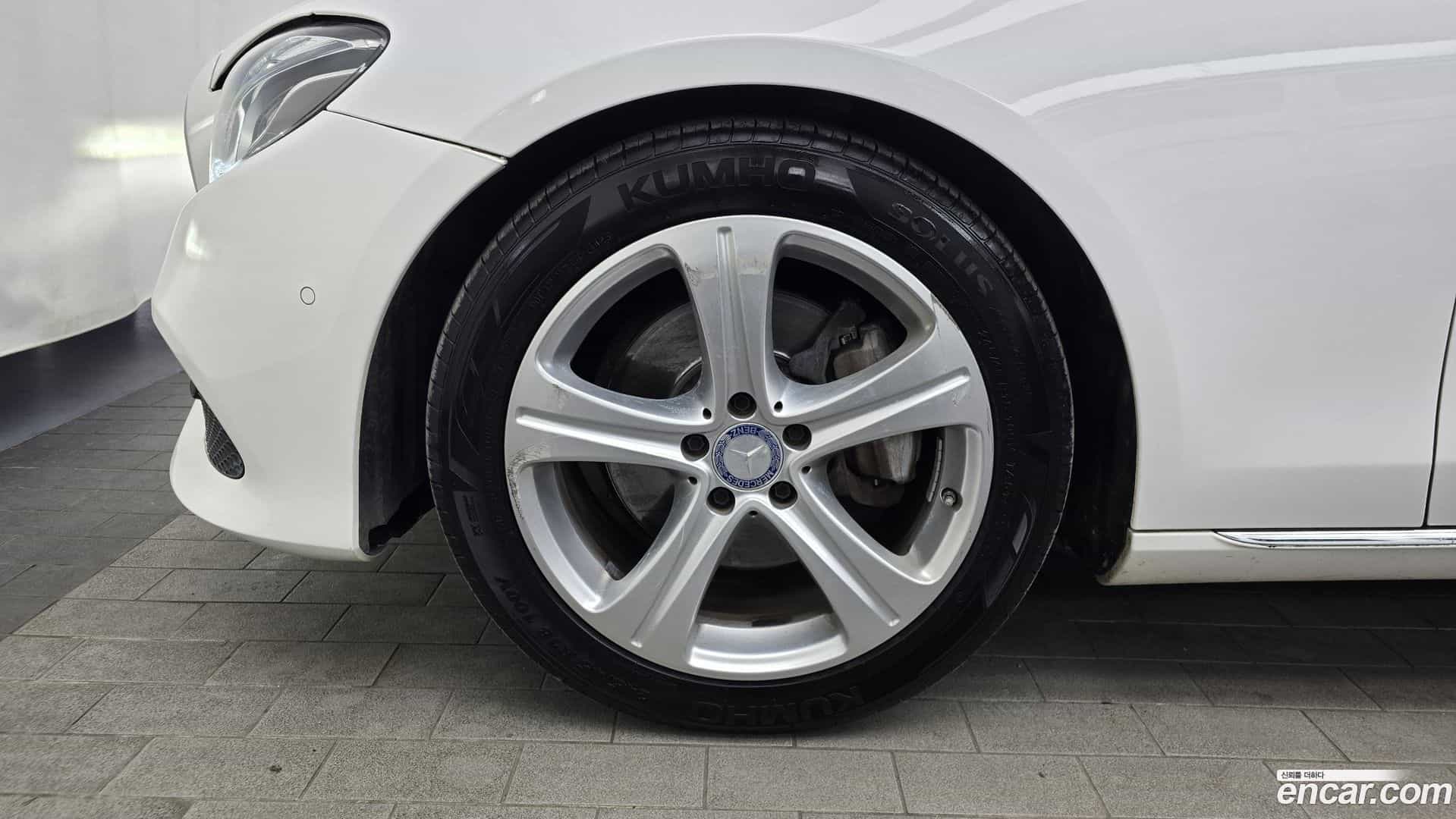 E-Class Mercedes-Benz 2017.1-OUTER-005
