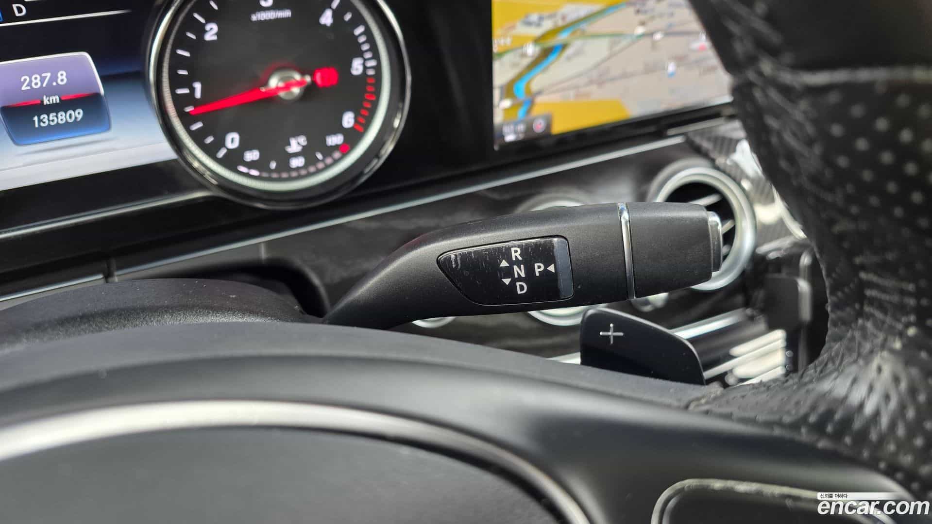 E-Class Mercedes-Benz 2017.1-INNER-009