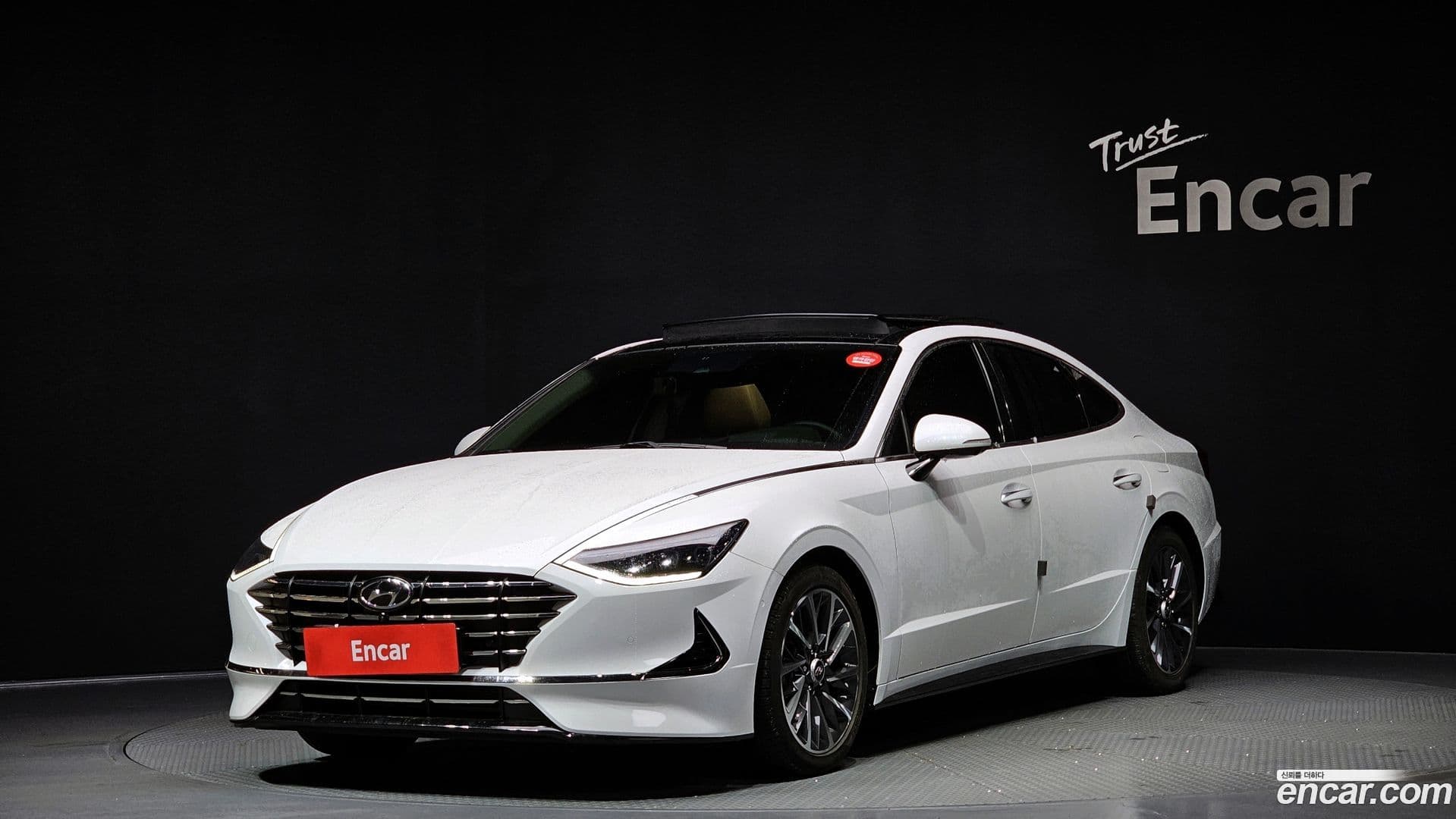 Main__Slider__Photo:Sonata Hyundai 2019.9-0