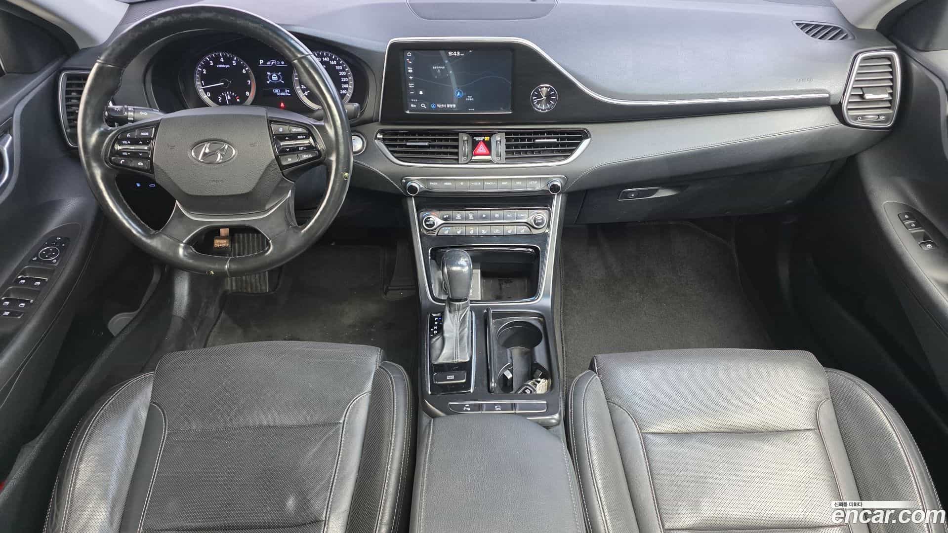 Grandeur Hyundai 2018.1-INNER-007