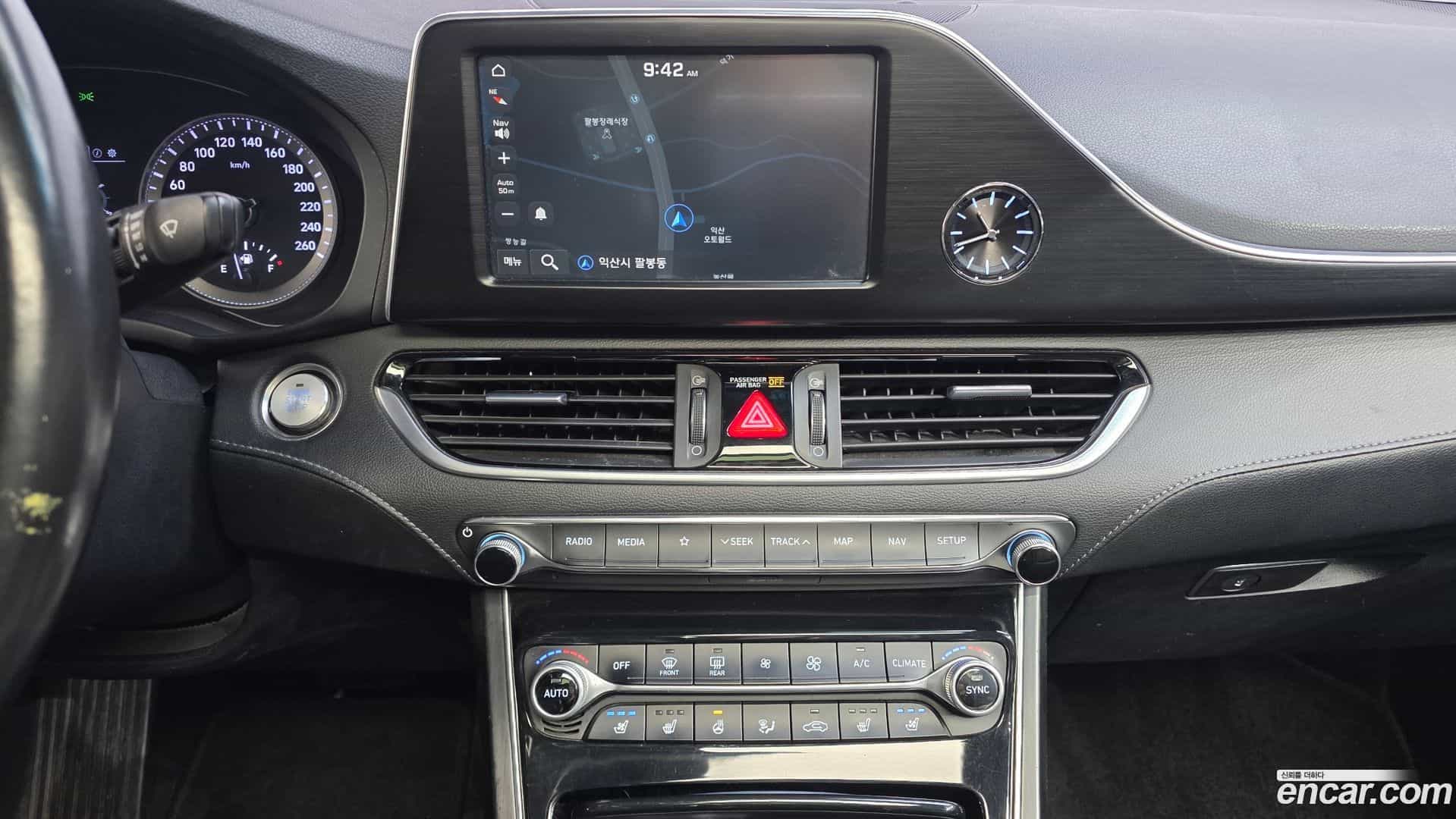 Grandeur Hyundai 2018.1-OPTION-019