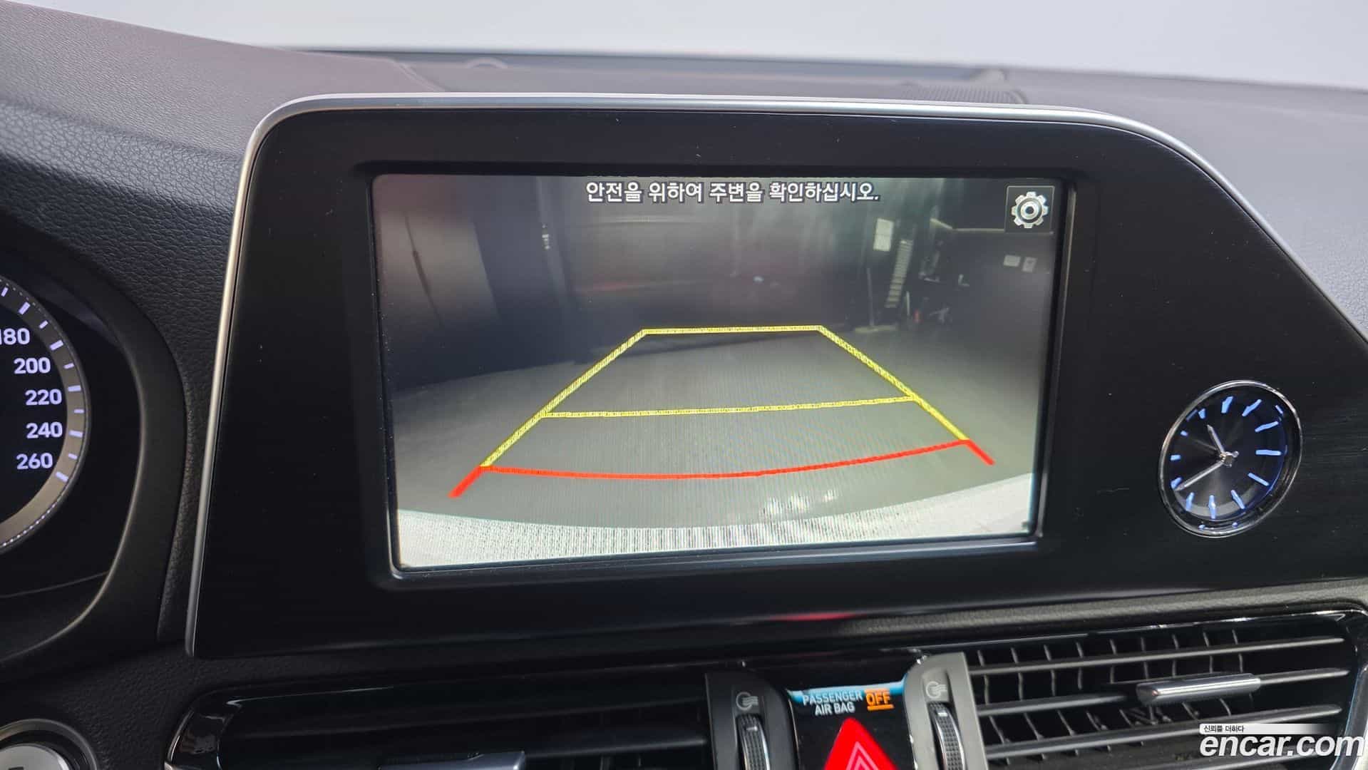 Grandeur Hyundai 2018.1-OPTION-020