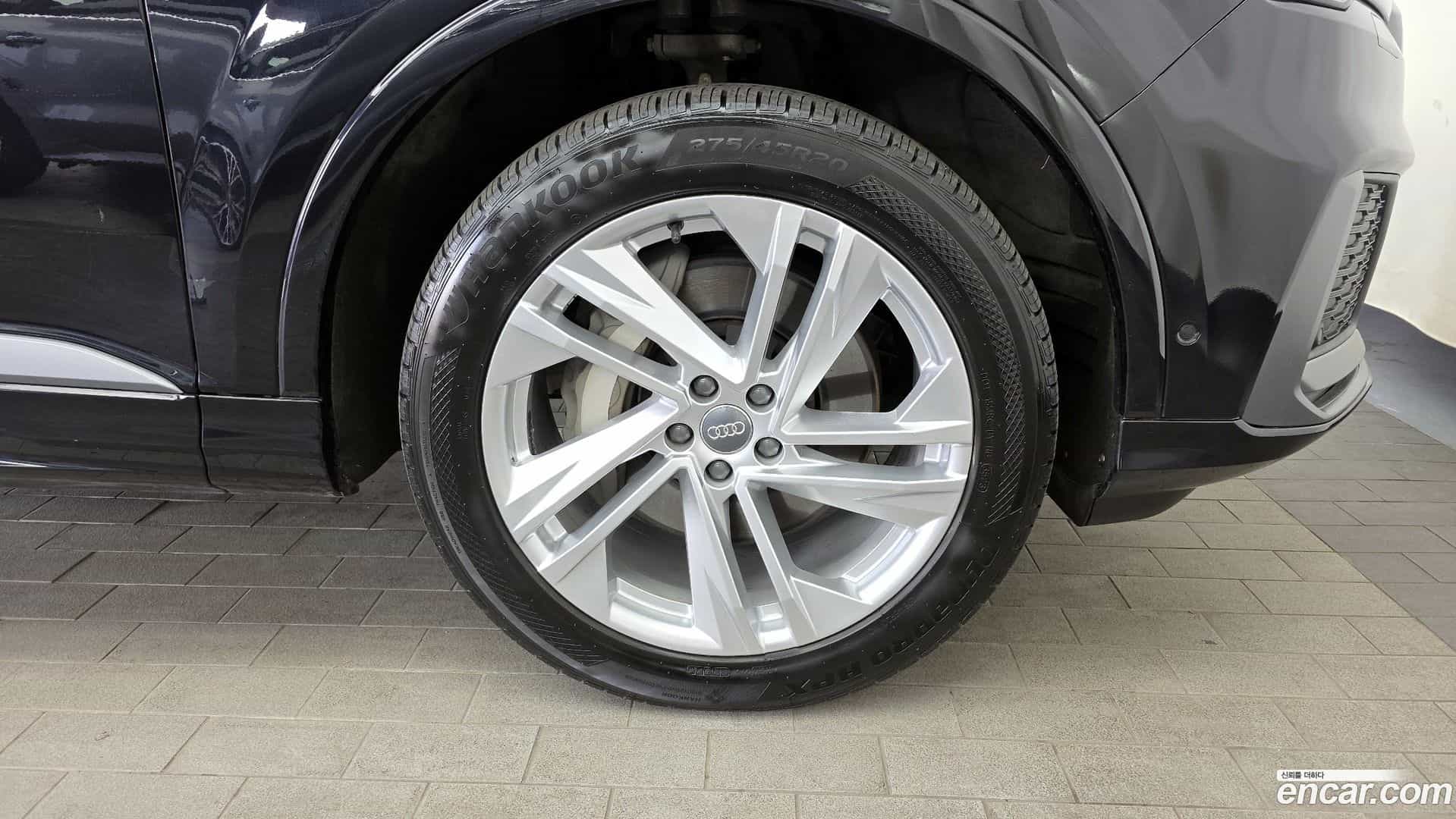 Q7 Audi 2020.11-OUTER-005