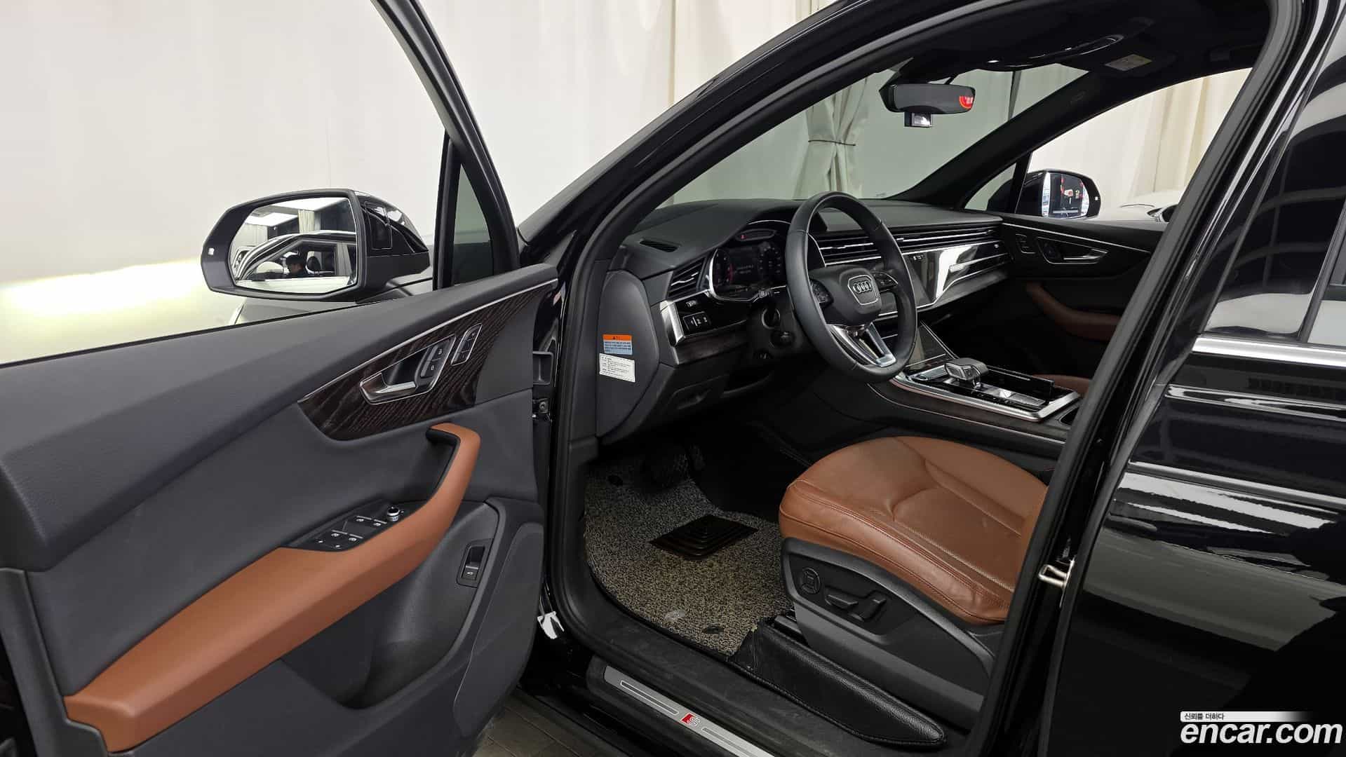 Q7 Audi 2020.11-INNER-010