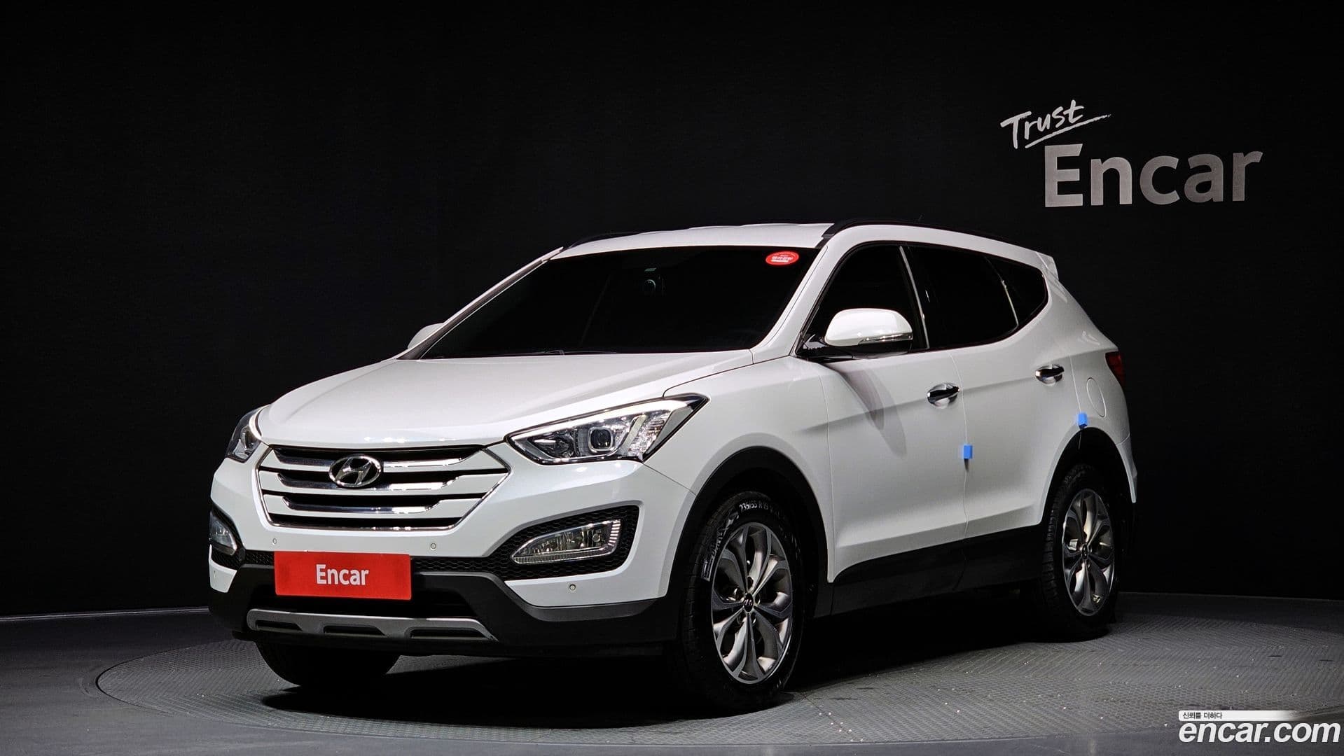 Main__Slider__Photo:Santafe Hyundai 2014.2-0