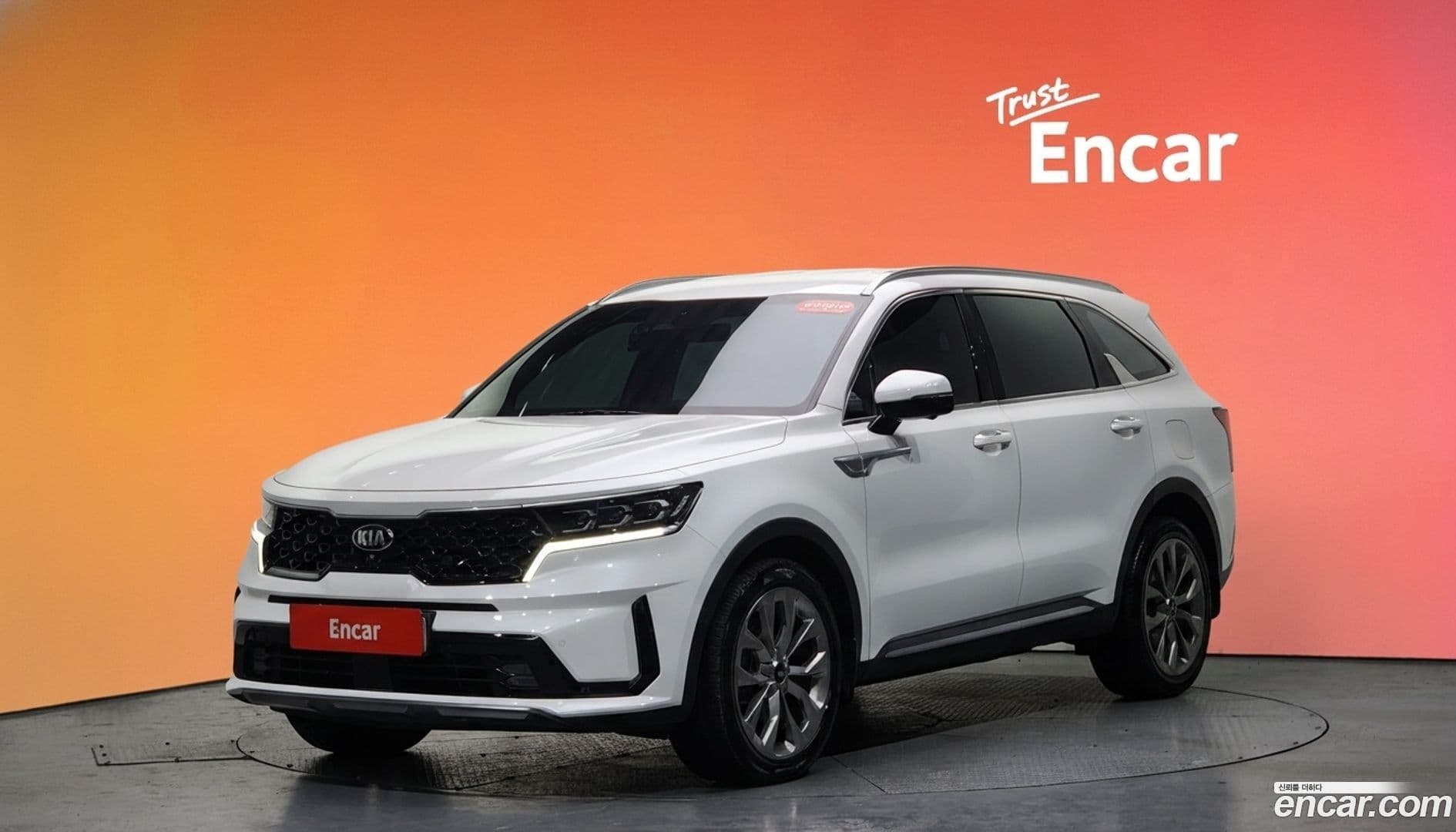 Main__Slider__Photo:Sorento Kia 2020.6-0