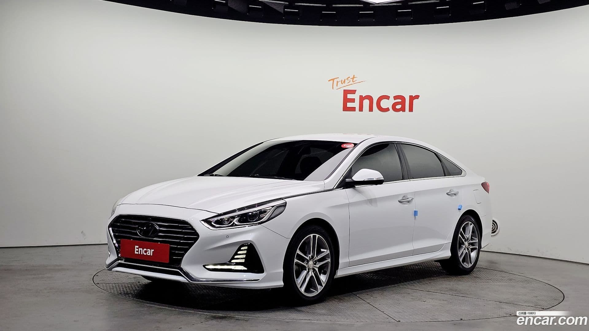 Main__Slider__Photo:Sonata Hyundai 2018.3-0