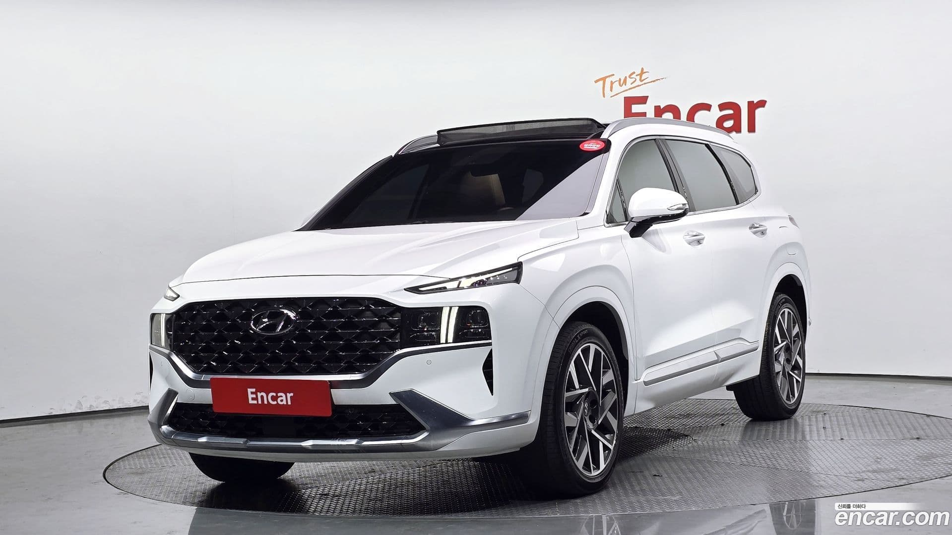 Main__Slider__Photo:Santafe Hyundai 2021.9-0