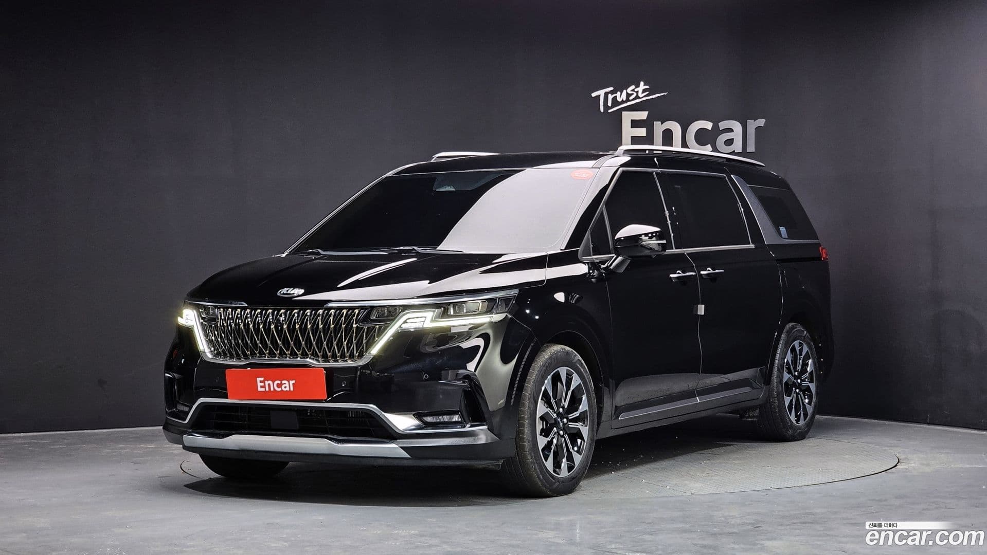 Main__Slider__Photo:Canival Kia 2021.0-0