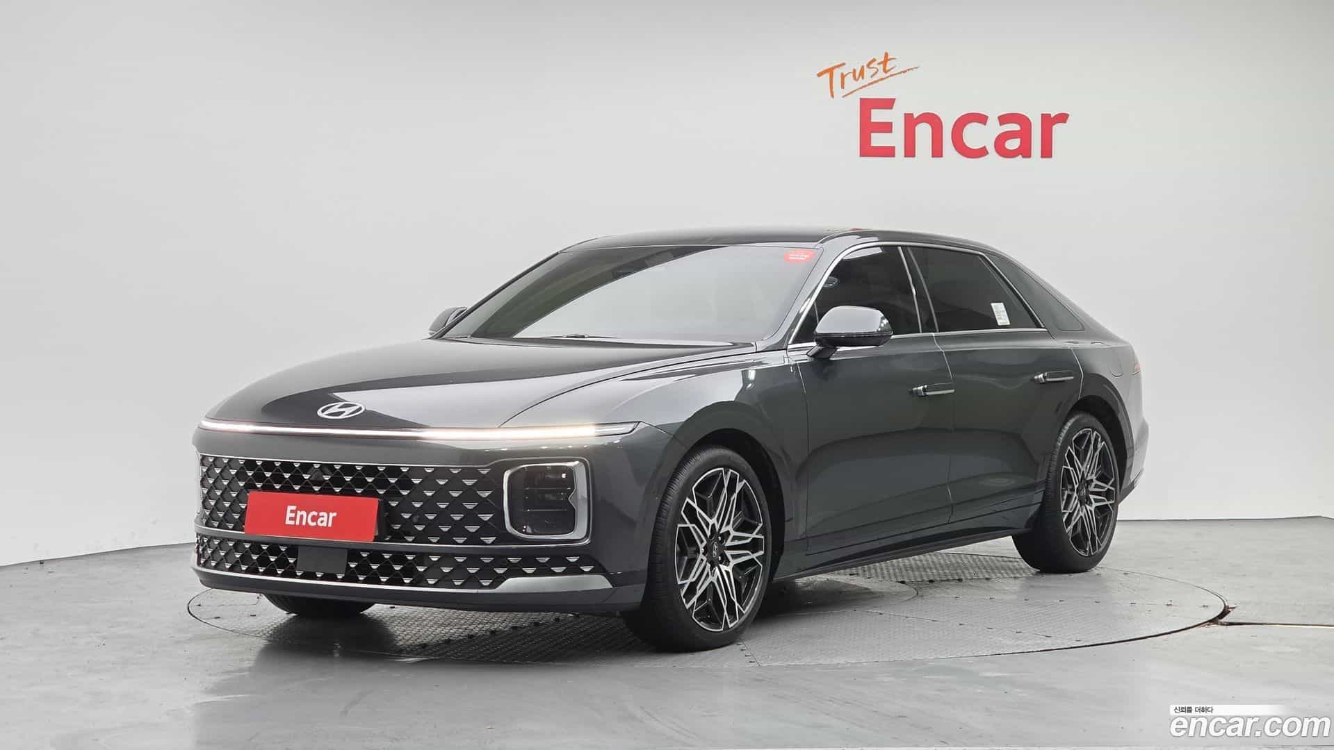 Grandeur Hyundai 2024.9-OUTER-001