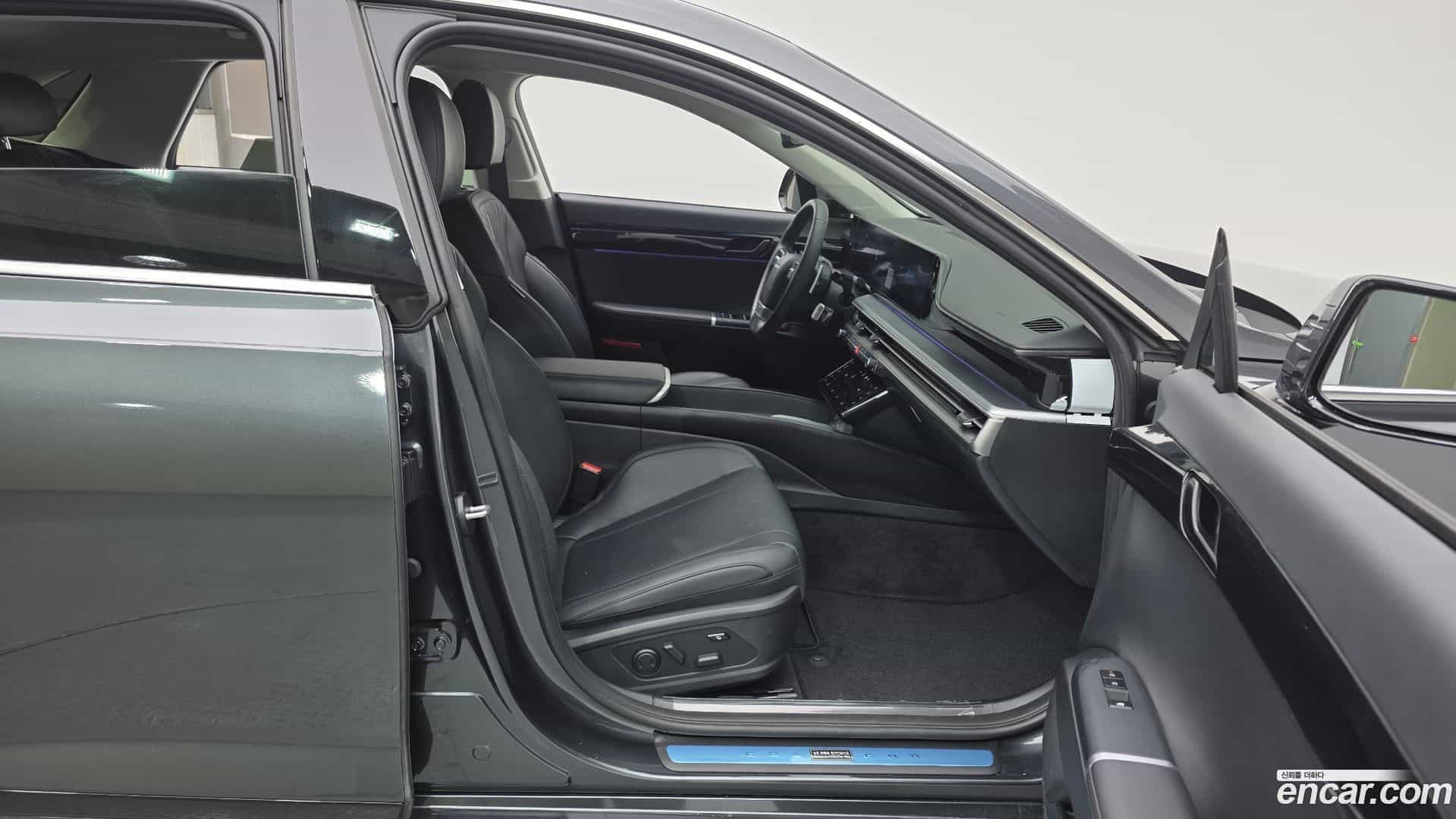 Grandeur Hyundai 2024.9-OPTION-015