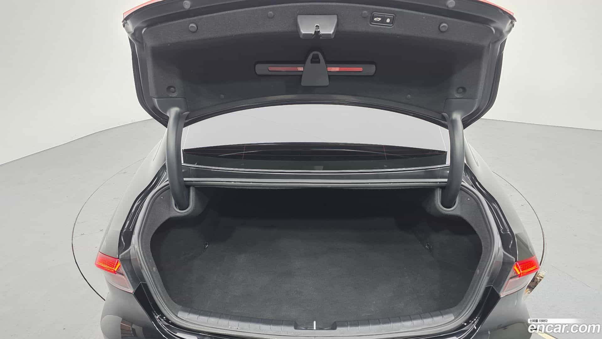 Grandeur Hyundai 2022.6-OPTION-024