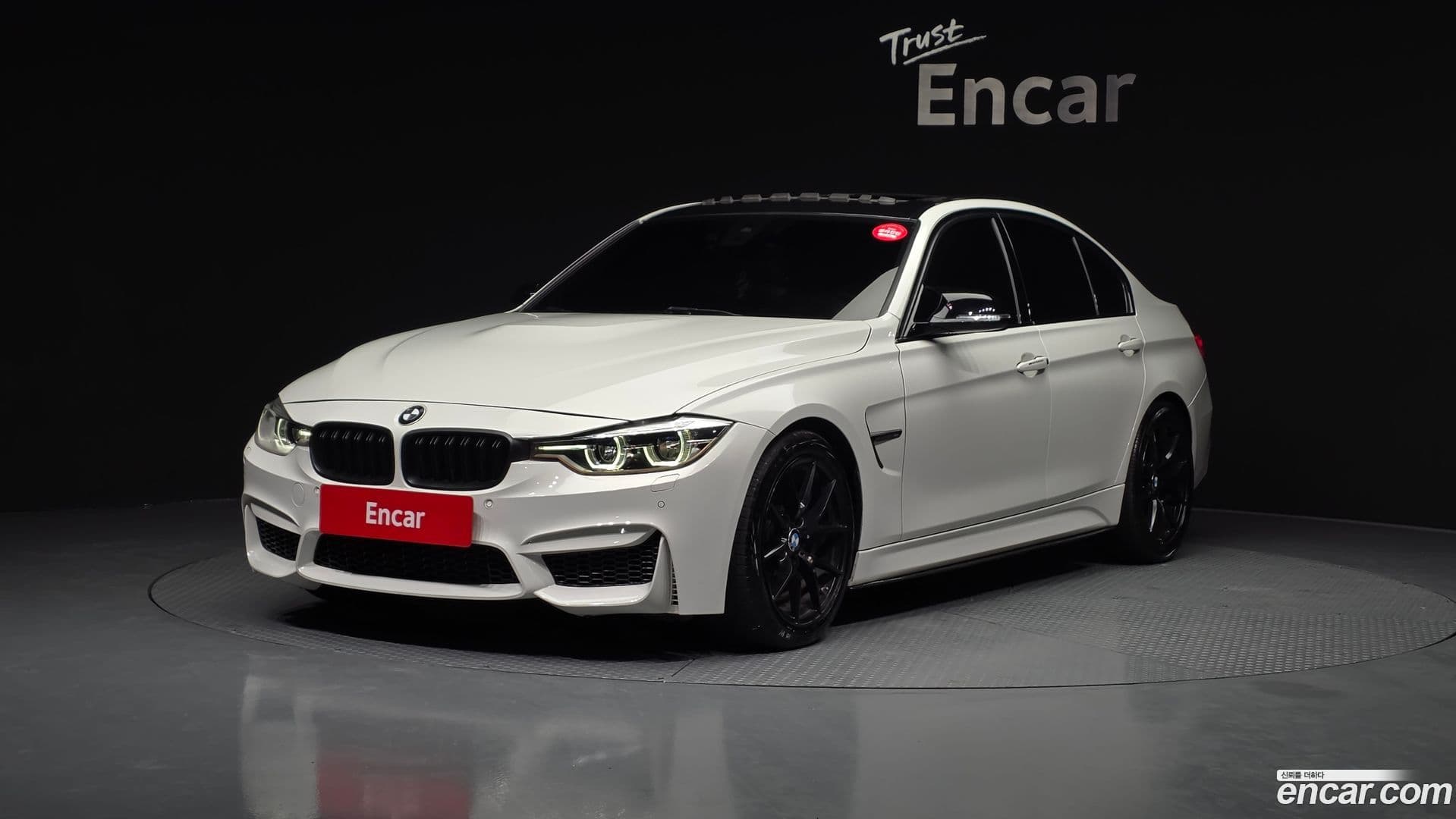 Main__Slider__Photo:3-Series BMW 2016.11-0