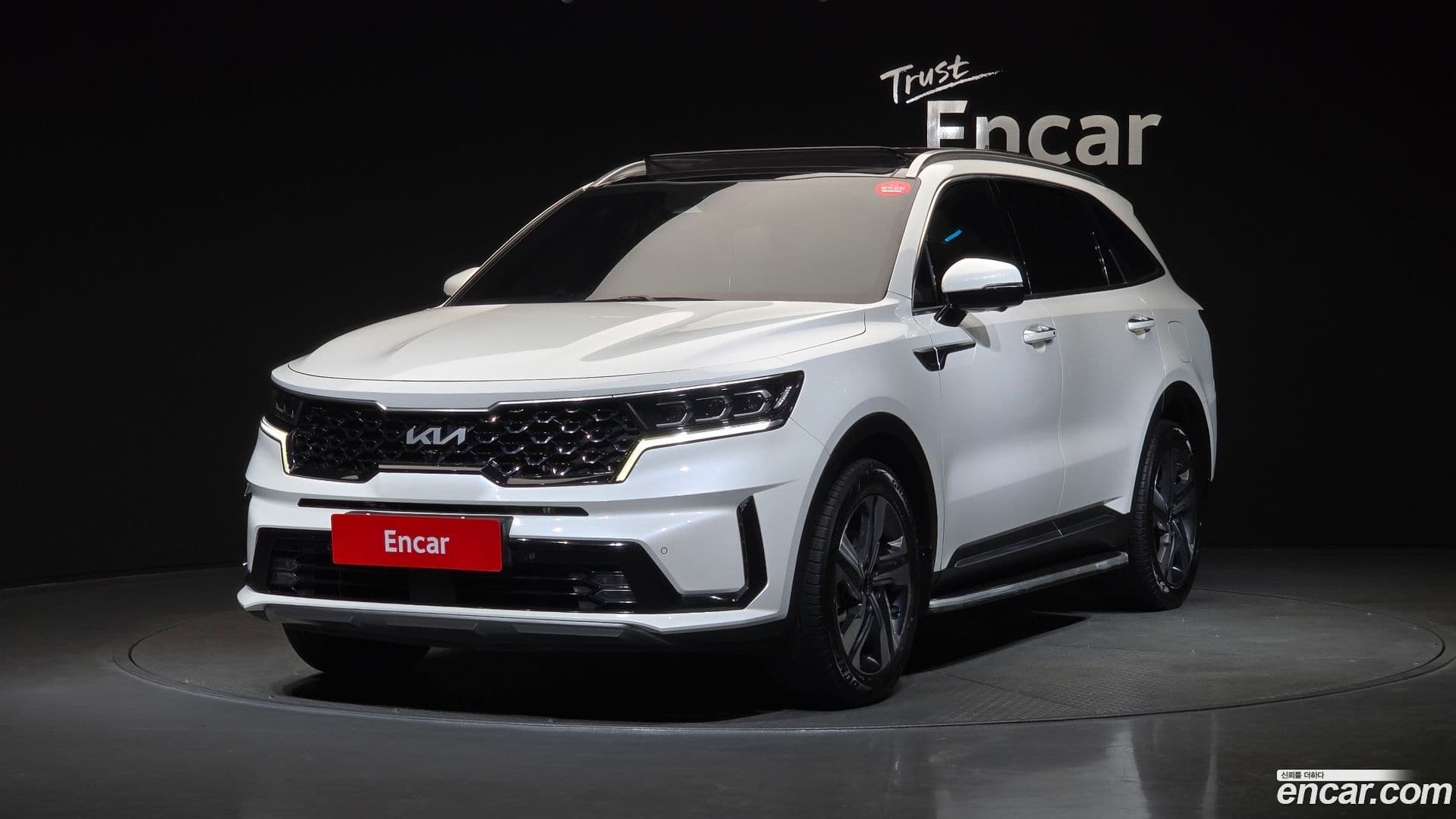 Main__Slider__Photo:Sorento Kia 2022.2-0