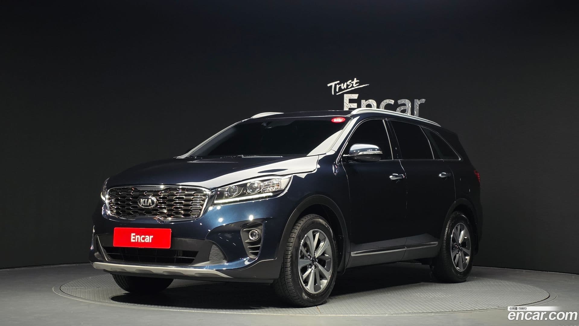 Main__Slider__Photo:Sorento Kia 2019.9-0