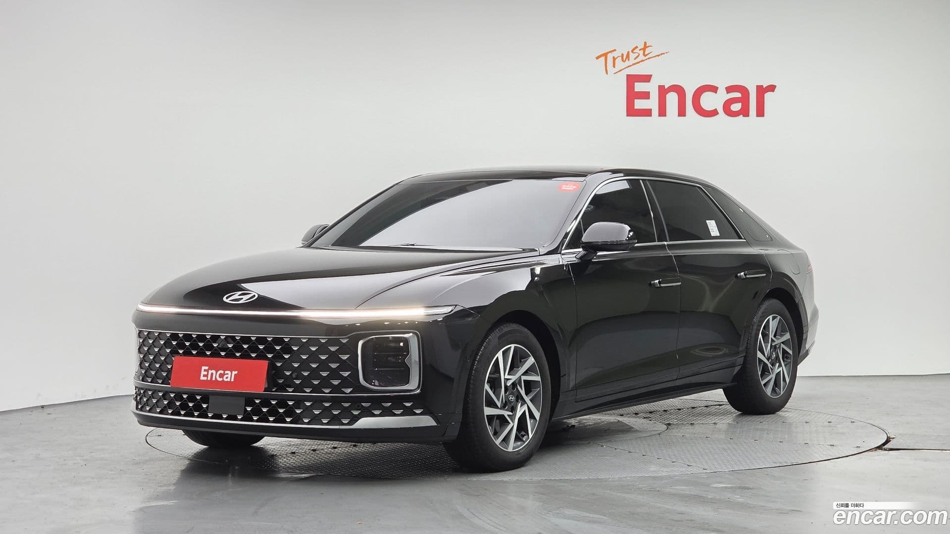 Main__Slider__Photo:Grandeur Hyundai 2025.6-0