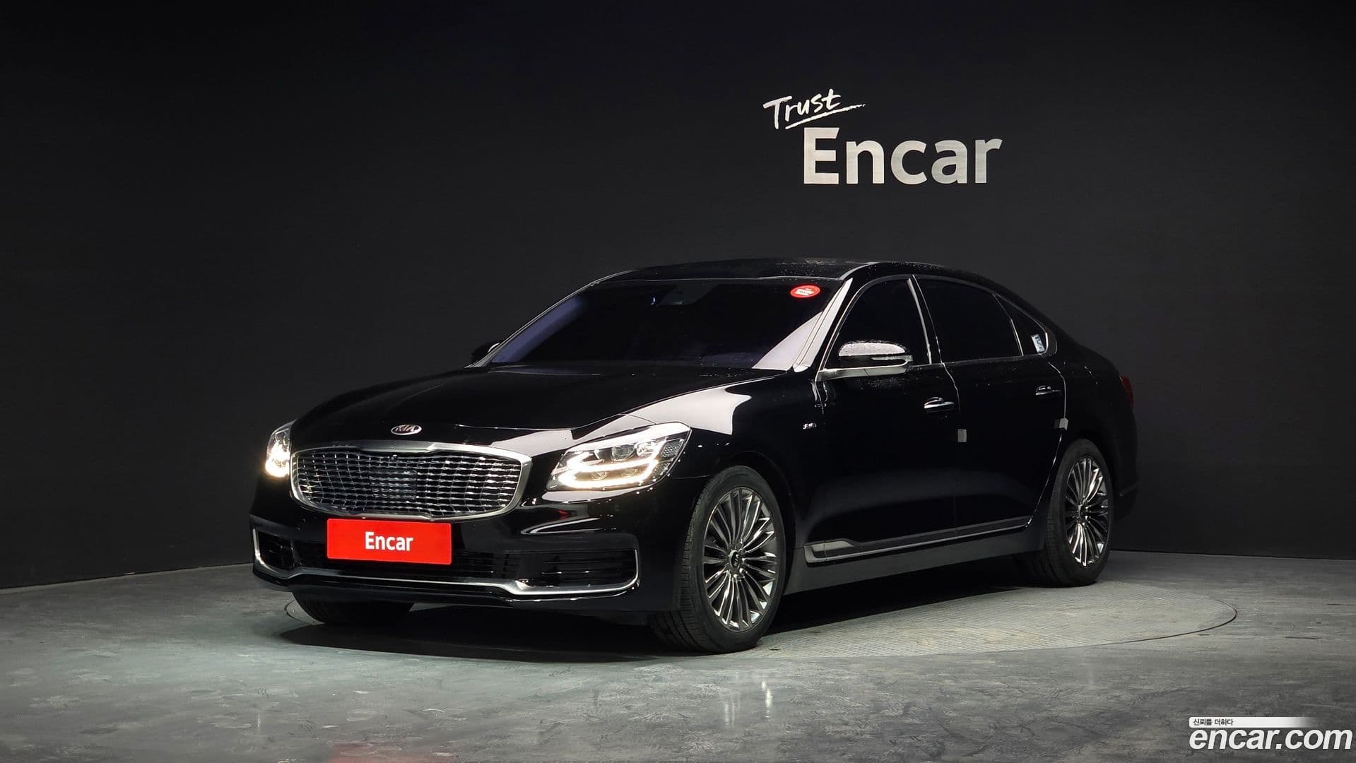 Main__Slider__Photo:K9 Kia 2018.7-0