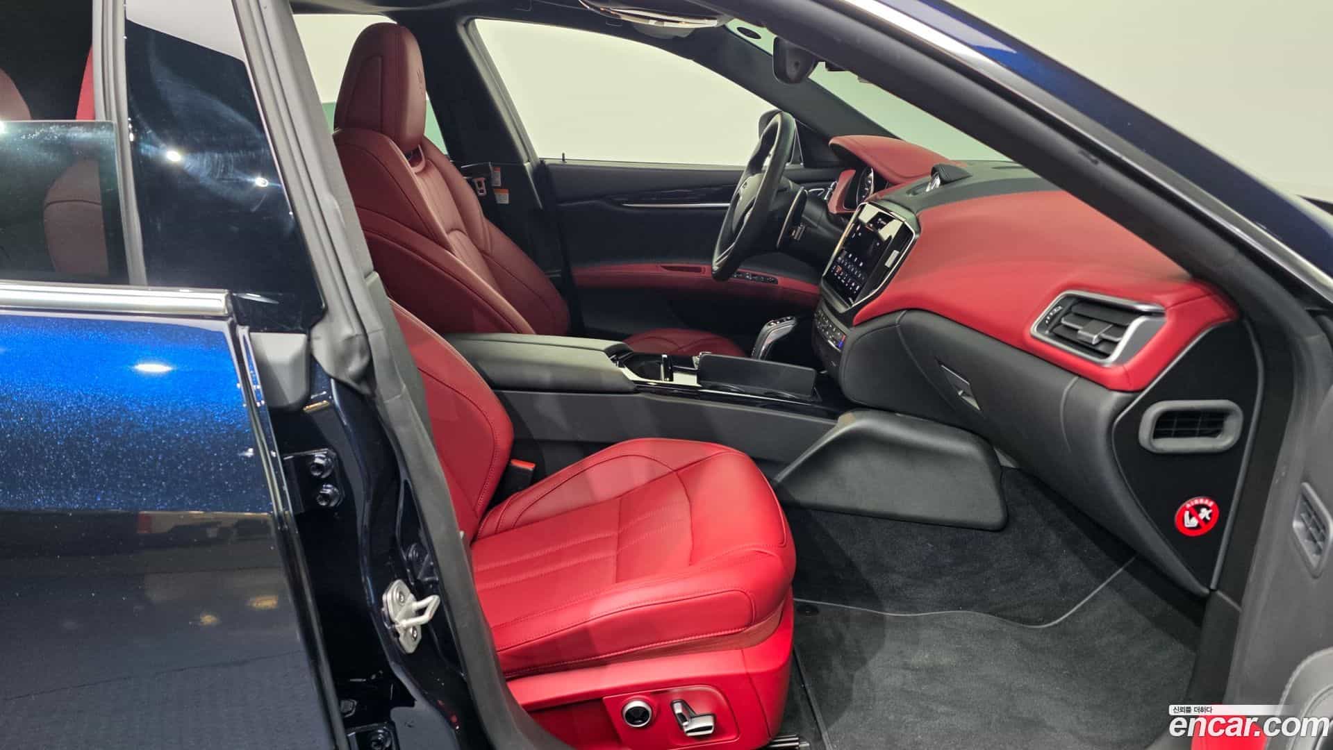 Ghibli Maserati 2022.8-OPTION-015