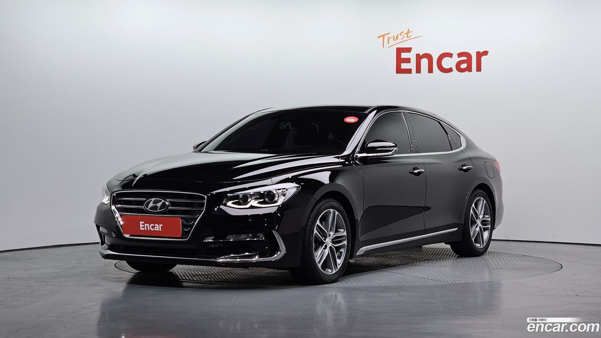 Main__Slider__Photo:Grandeur Hyundai 2017.8-0