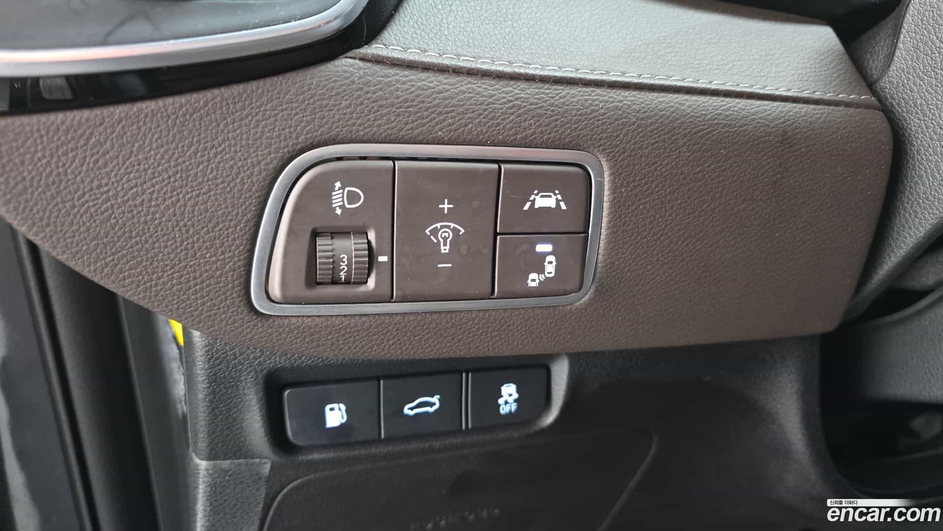 Grandeur Hyundai 2019.9-OPTION-017