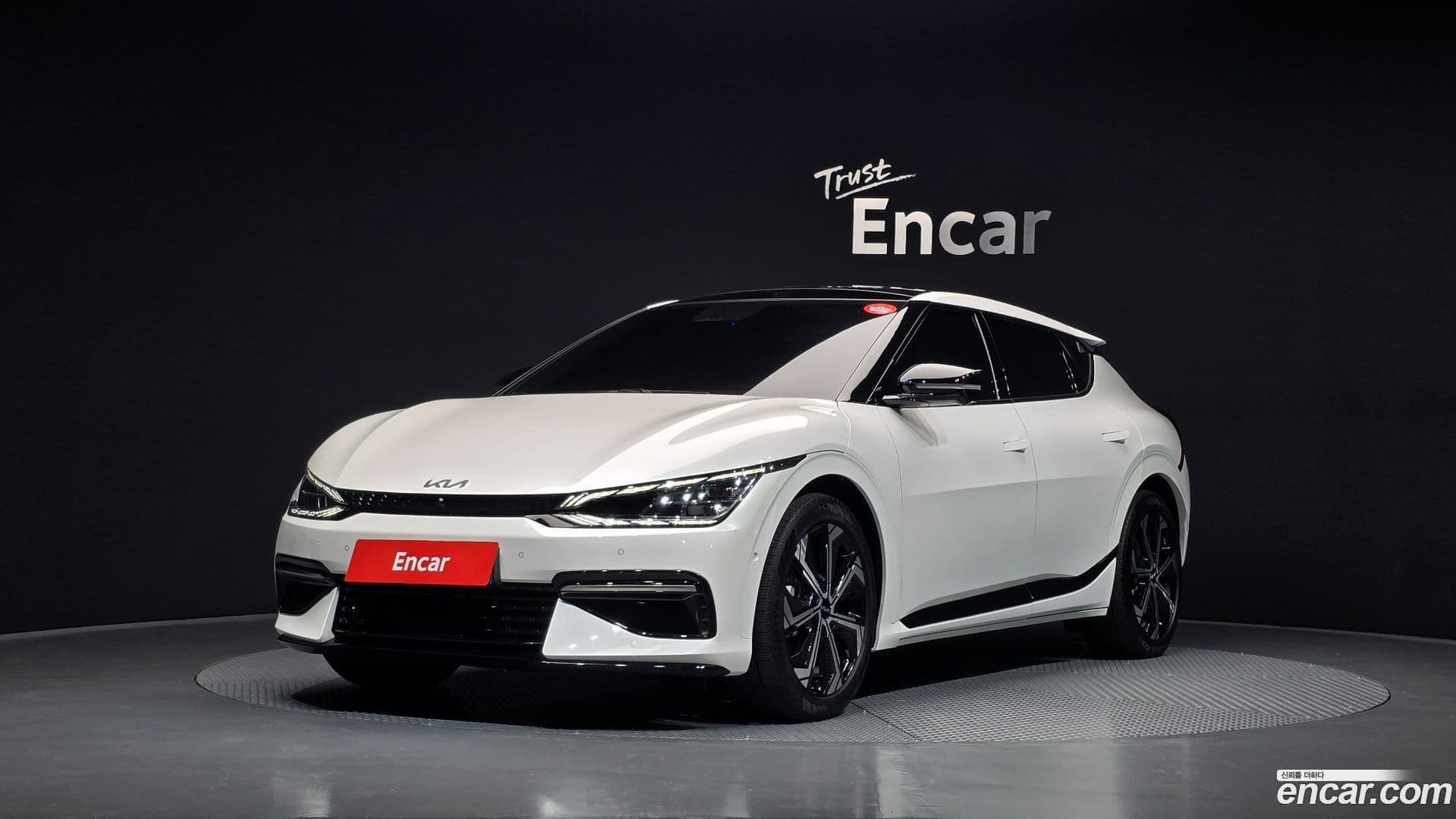 Main__Slider__Photo:EV6 Kia 2023.7-0