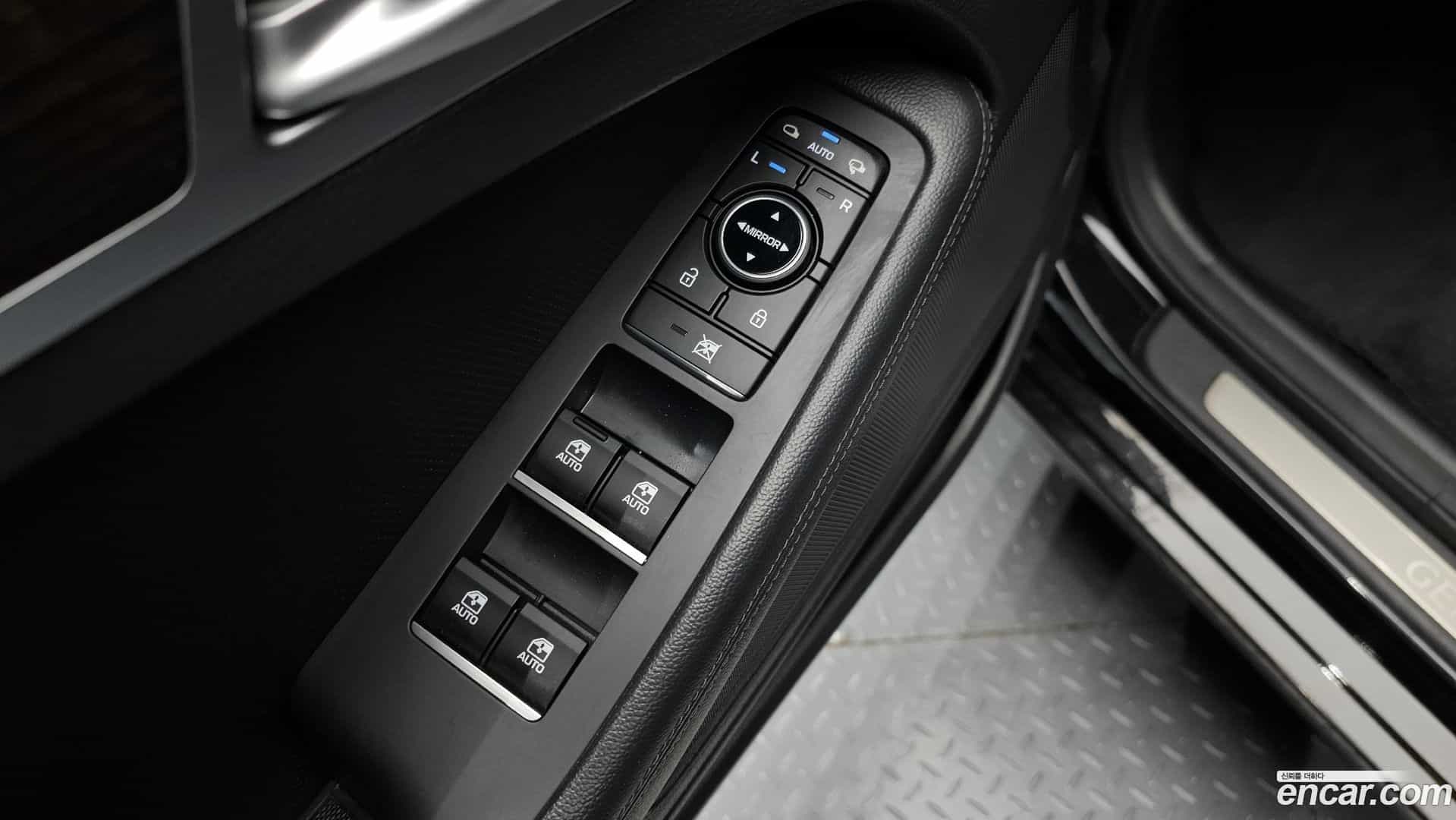 G80 Genesis 2019.2-OPTION-020