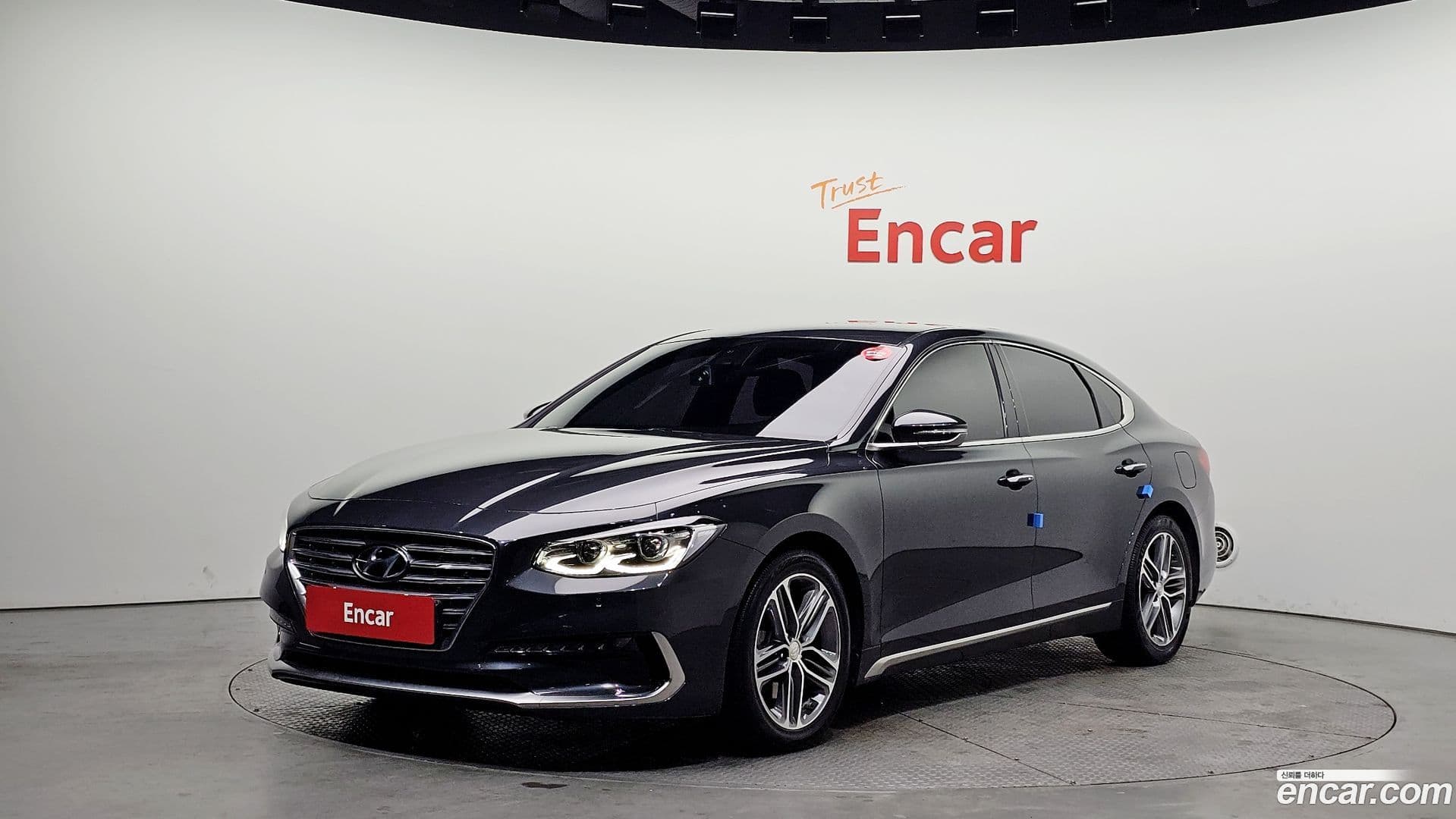 Main__Slider__Photo:Grandeur Hyundai 2017.7-0