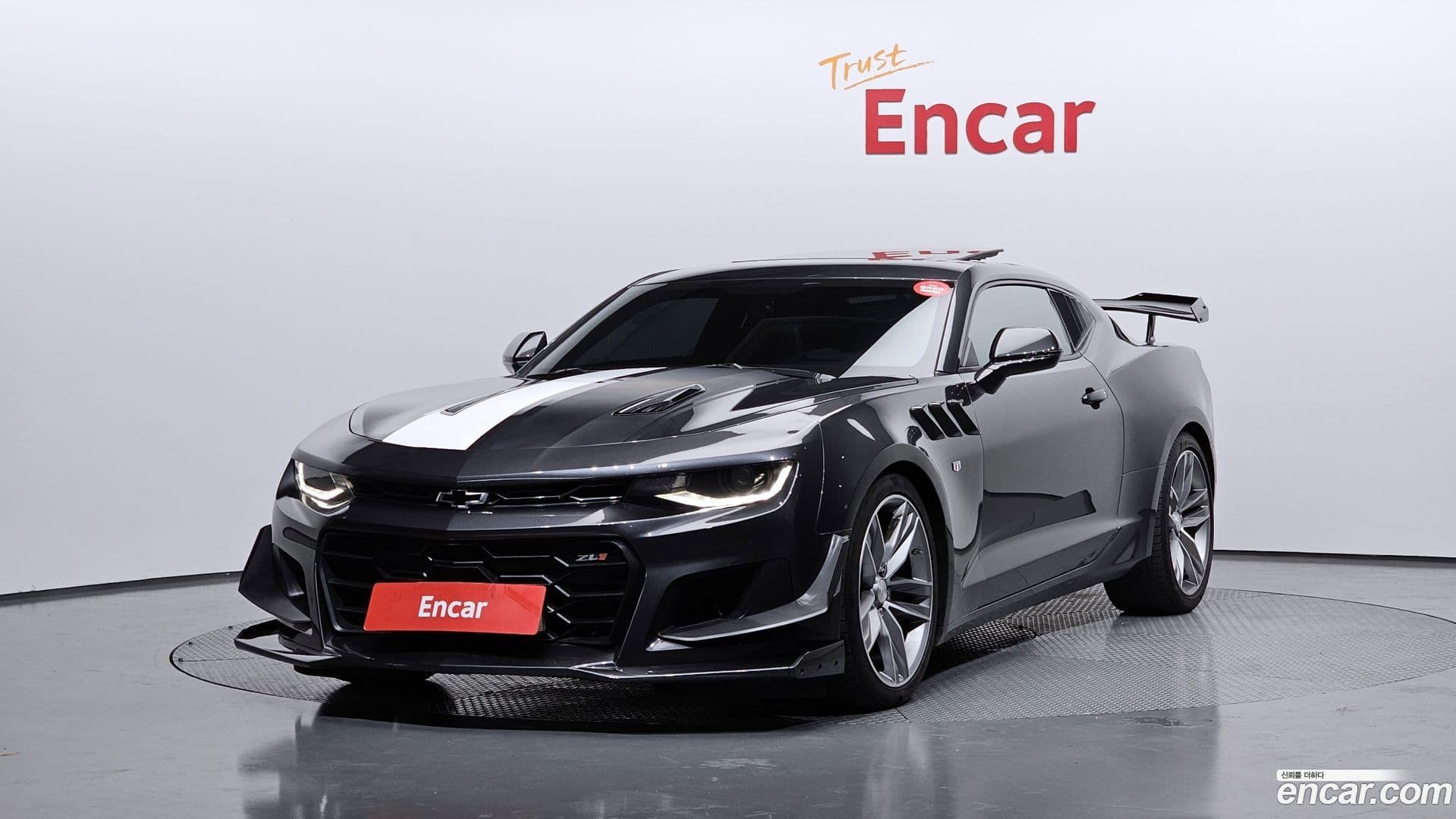 Main__Slider__Photo:Camaro Chevrolet 2016.8-0