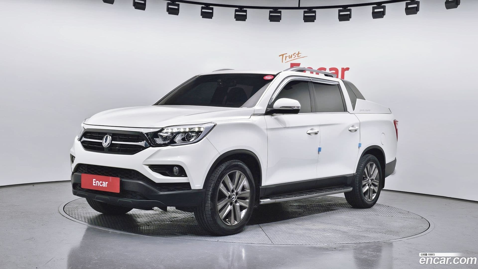 Main__Slider__Photo:Rexton KG Mobility 2018.1-0