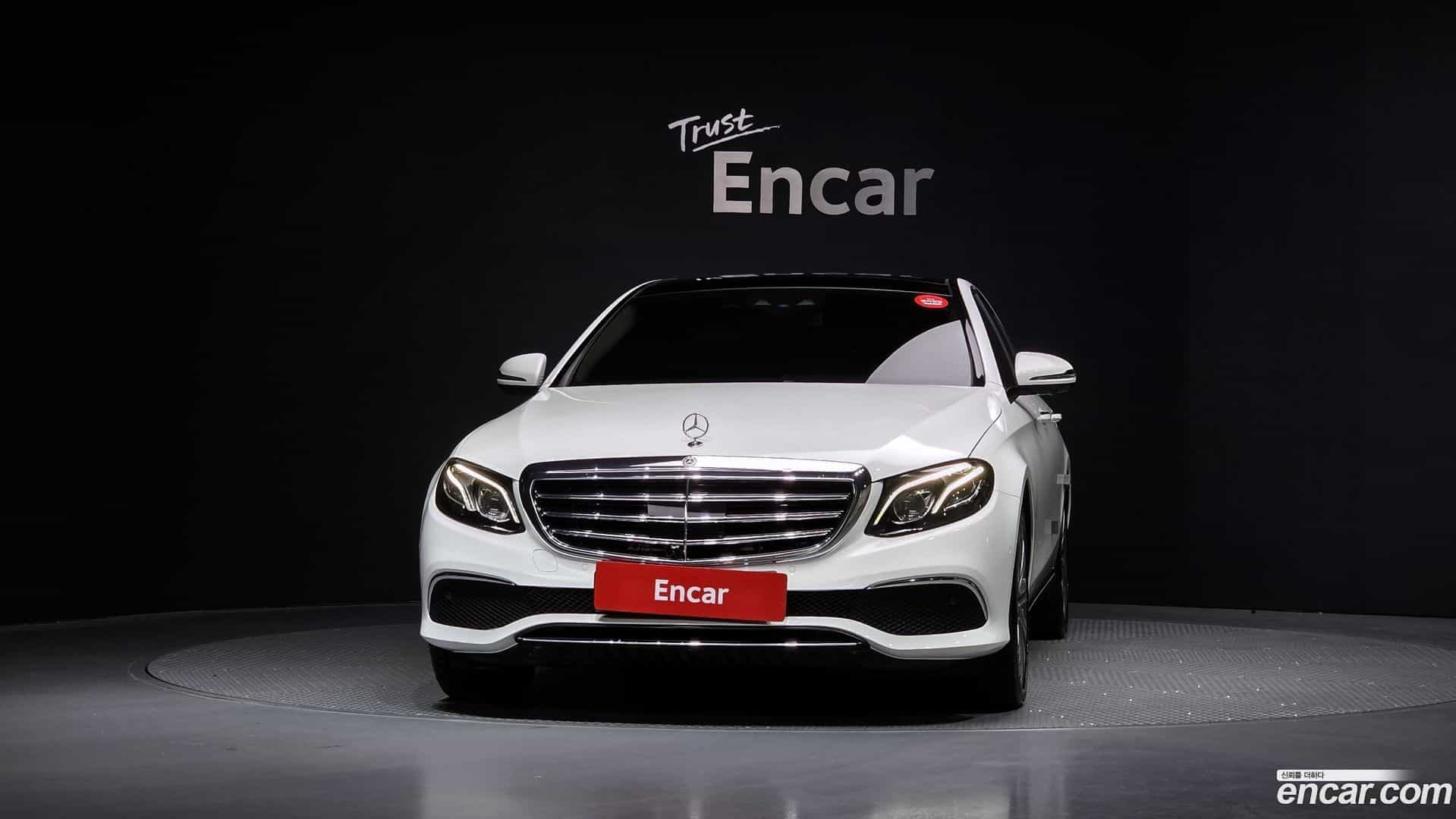 E-Class Mercedes-Benz 2019.6-OUTER-003