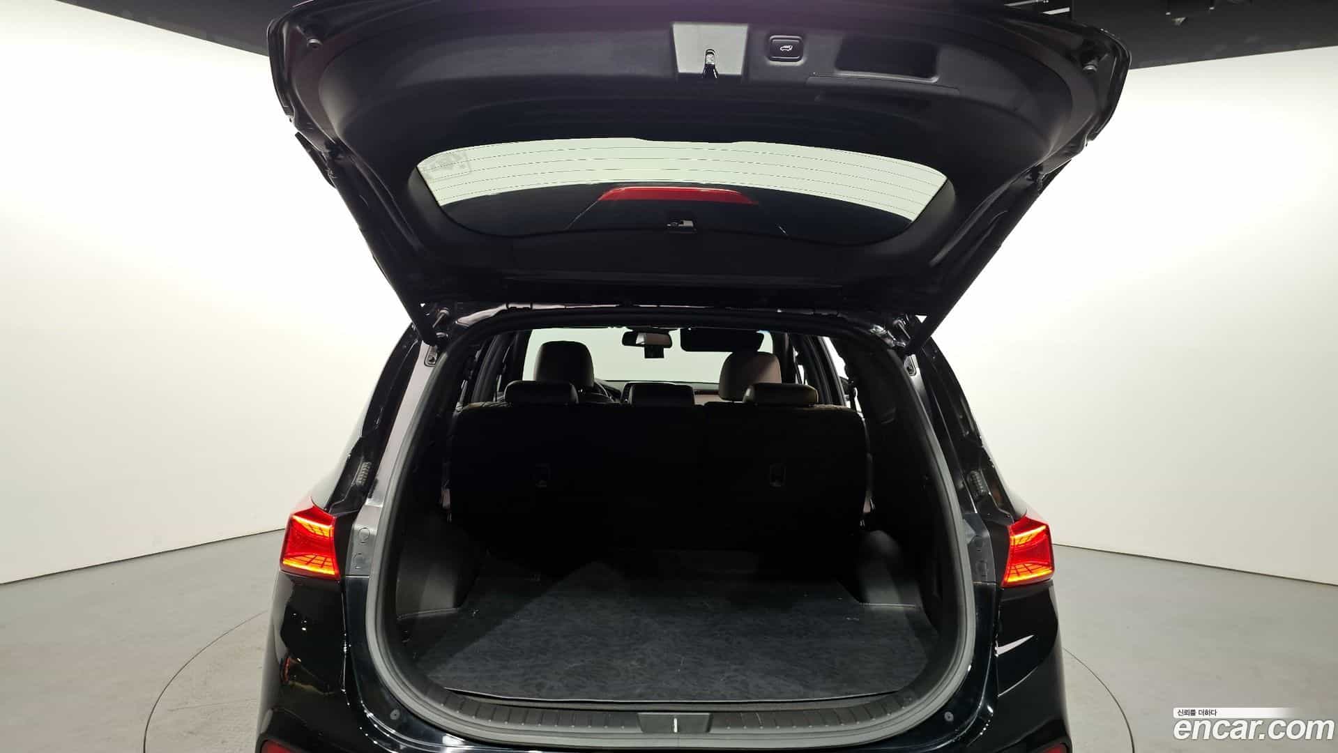 Santafe Hyundai 2018.7-OPTION-024