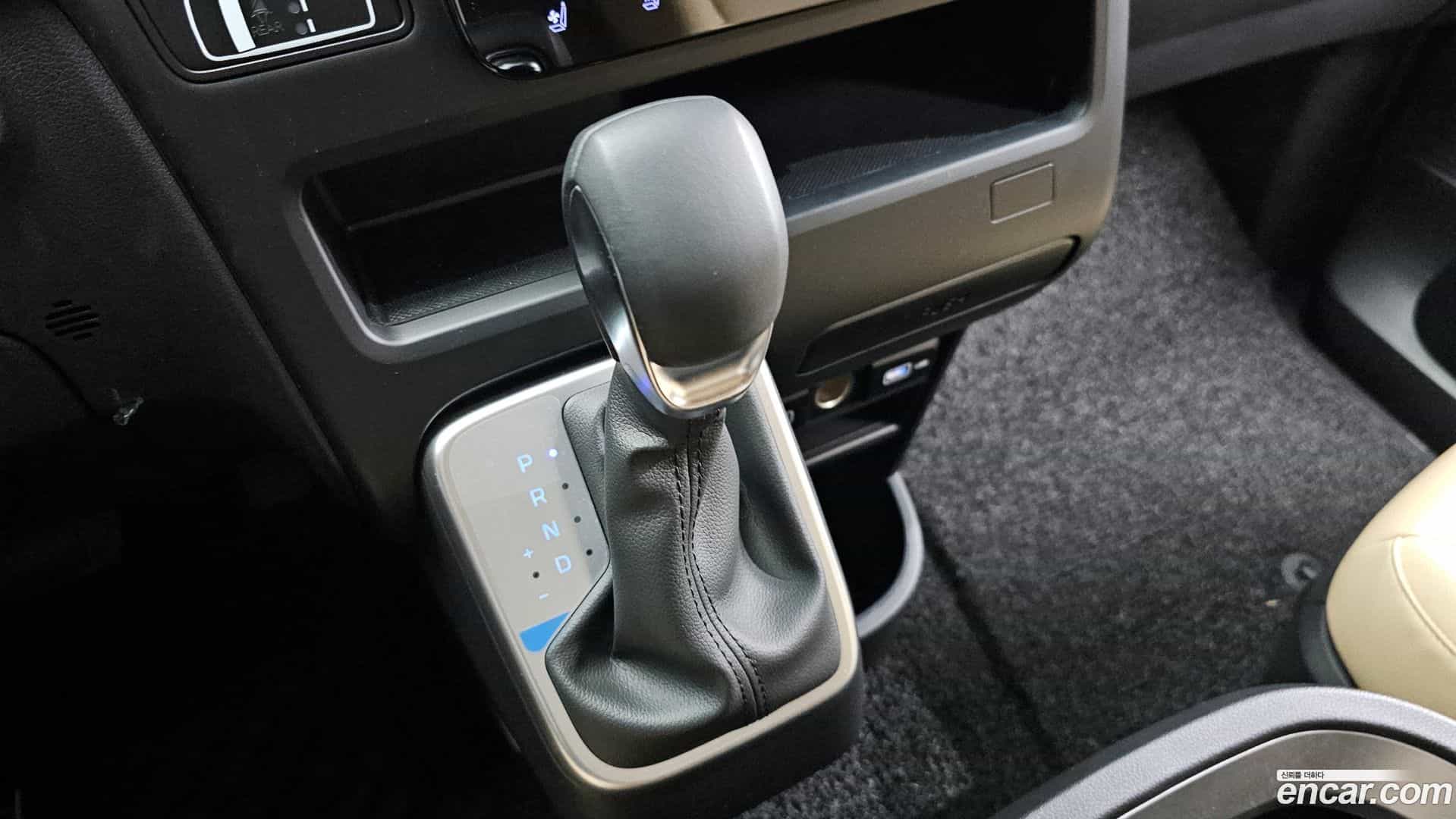 Staria Hyundai 2023.10-INNER-009