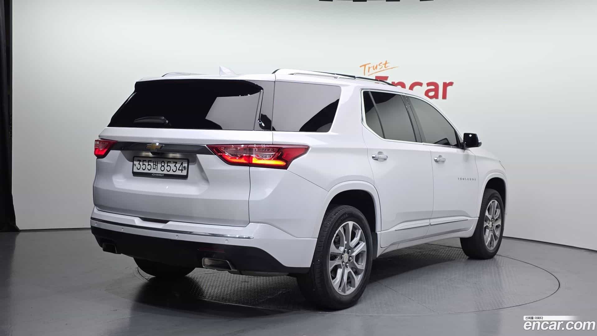 Traverse Chevrolet 2020.4-OUTER-002