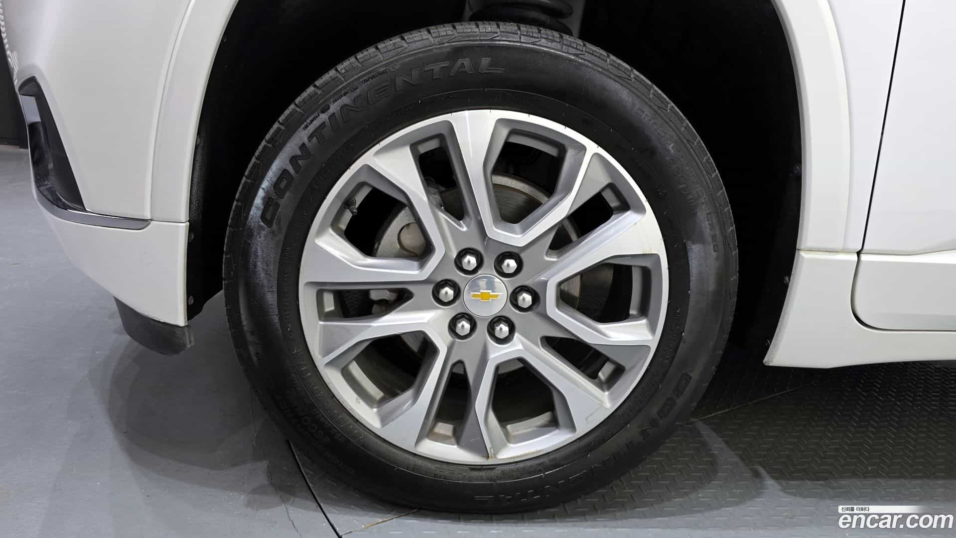 Traverse Chevrolet 2020.4-OUTER-005