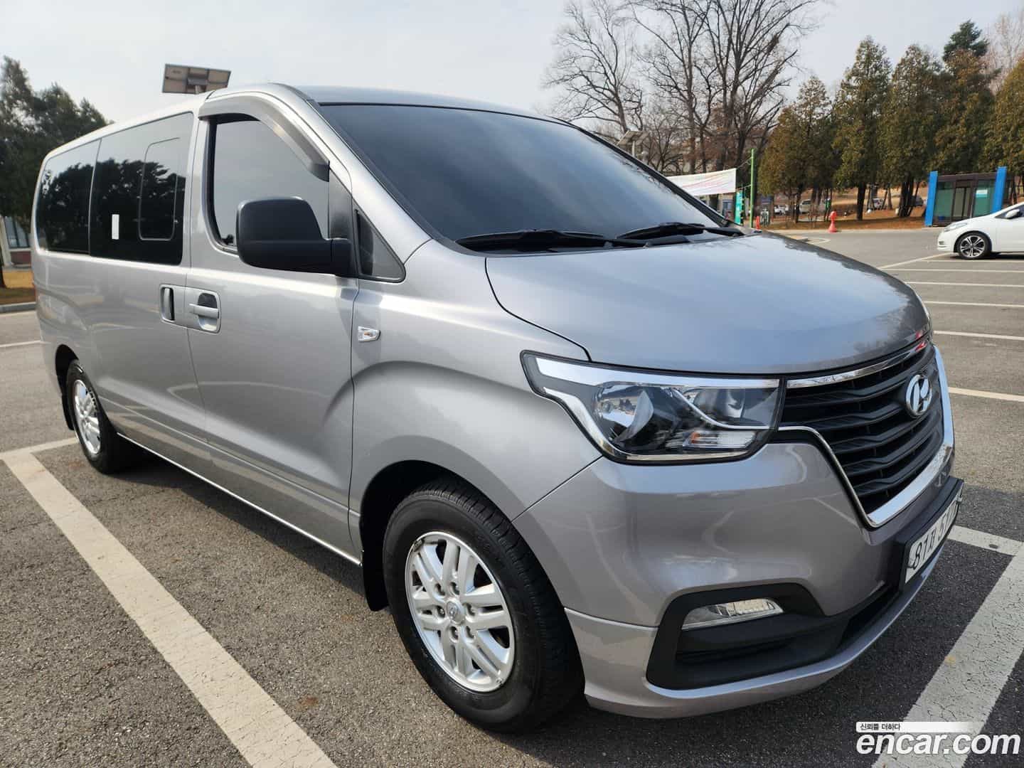 Starex Hyundai 2019.2-OUTER-002