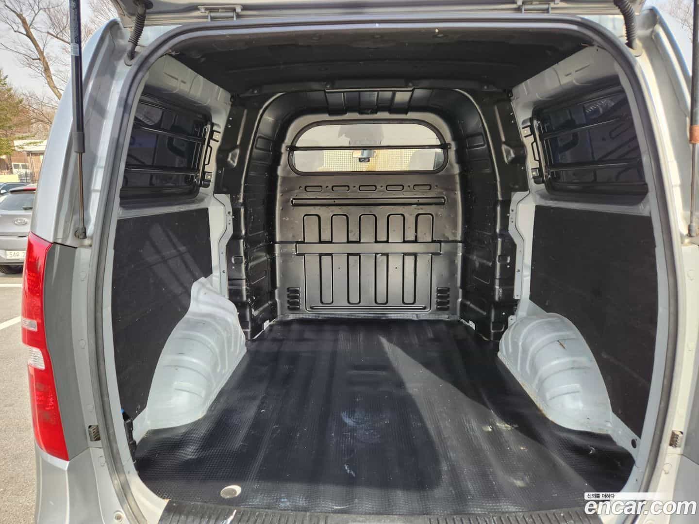 Starex Hyundai 2019.2-OPTION-018