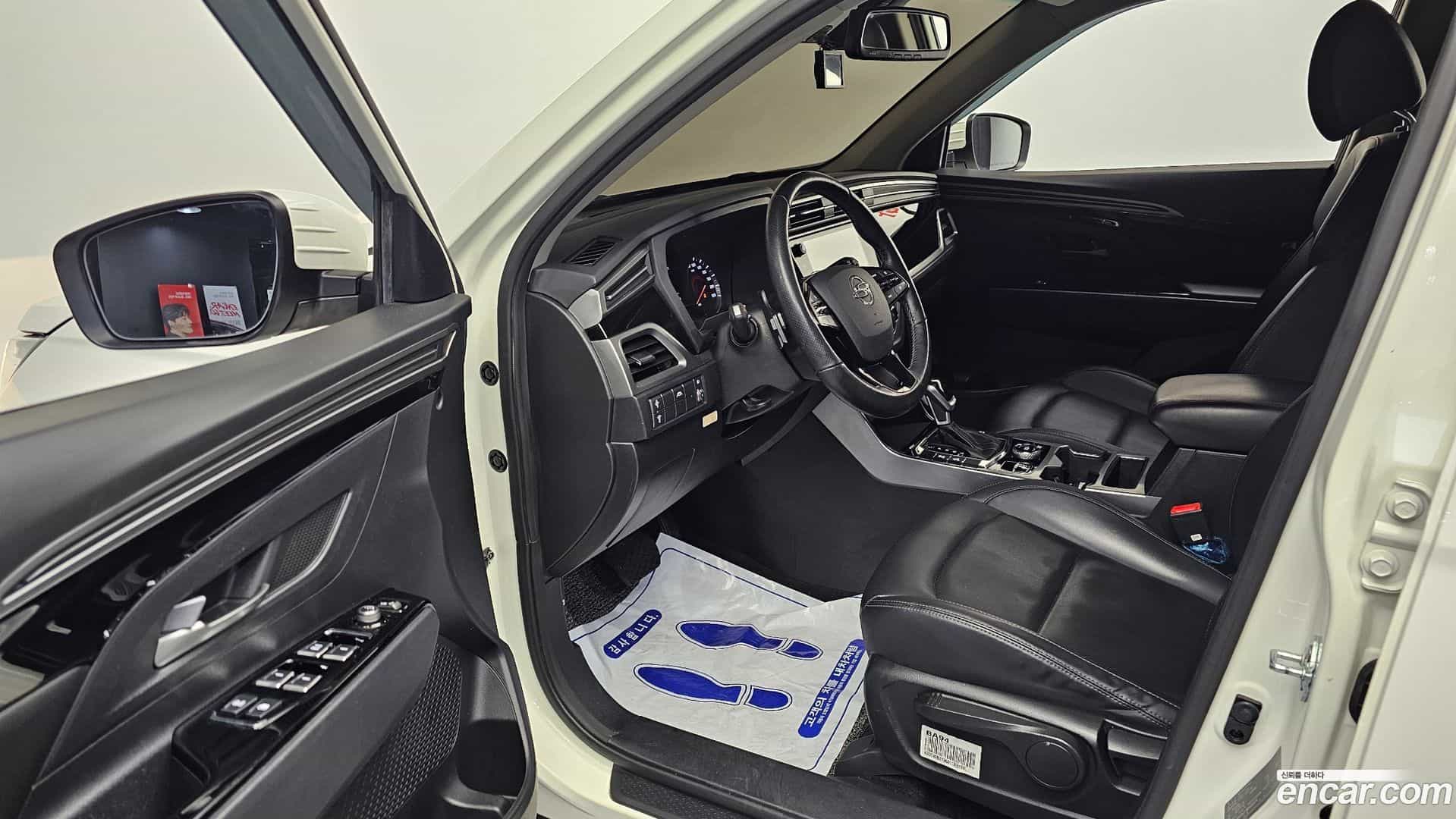 KORANDO KG Mobility 2021.6-INNER-010