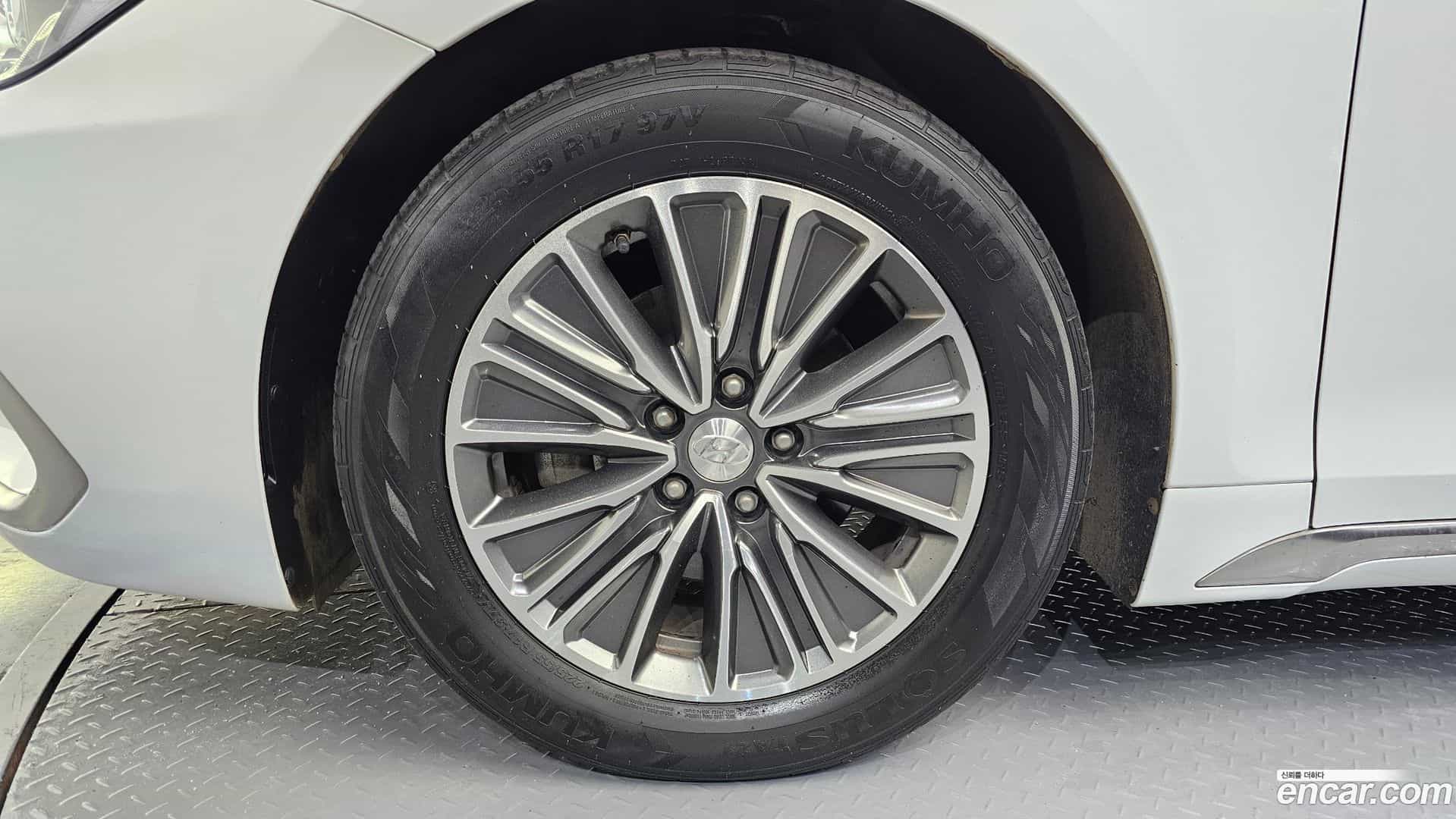 Grandeur Hyundai 2018.3-OUTER-005