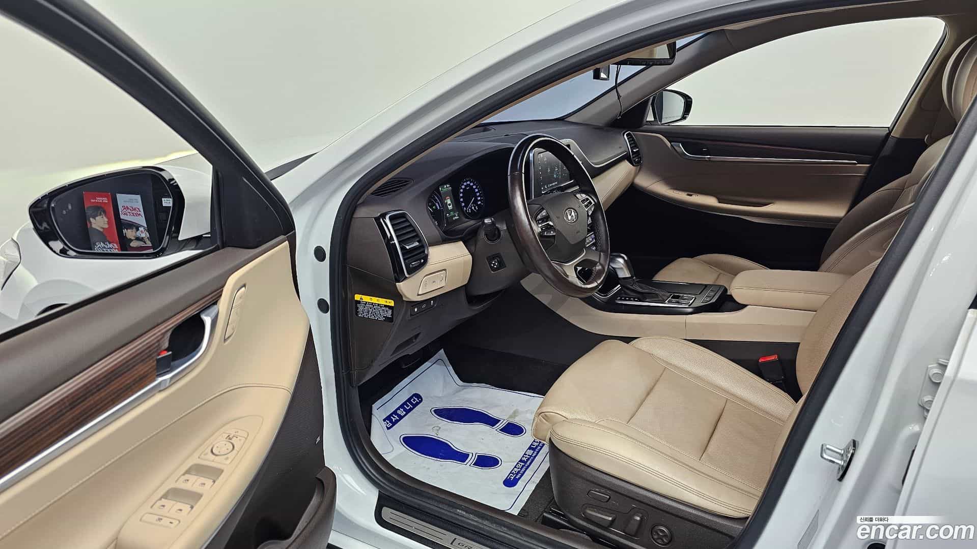 Grandeur Hyundai 2018.3-INNER-010