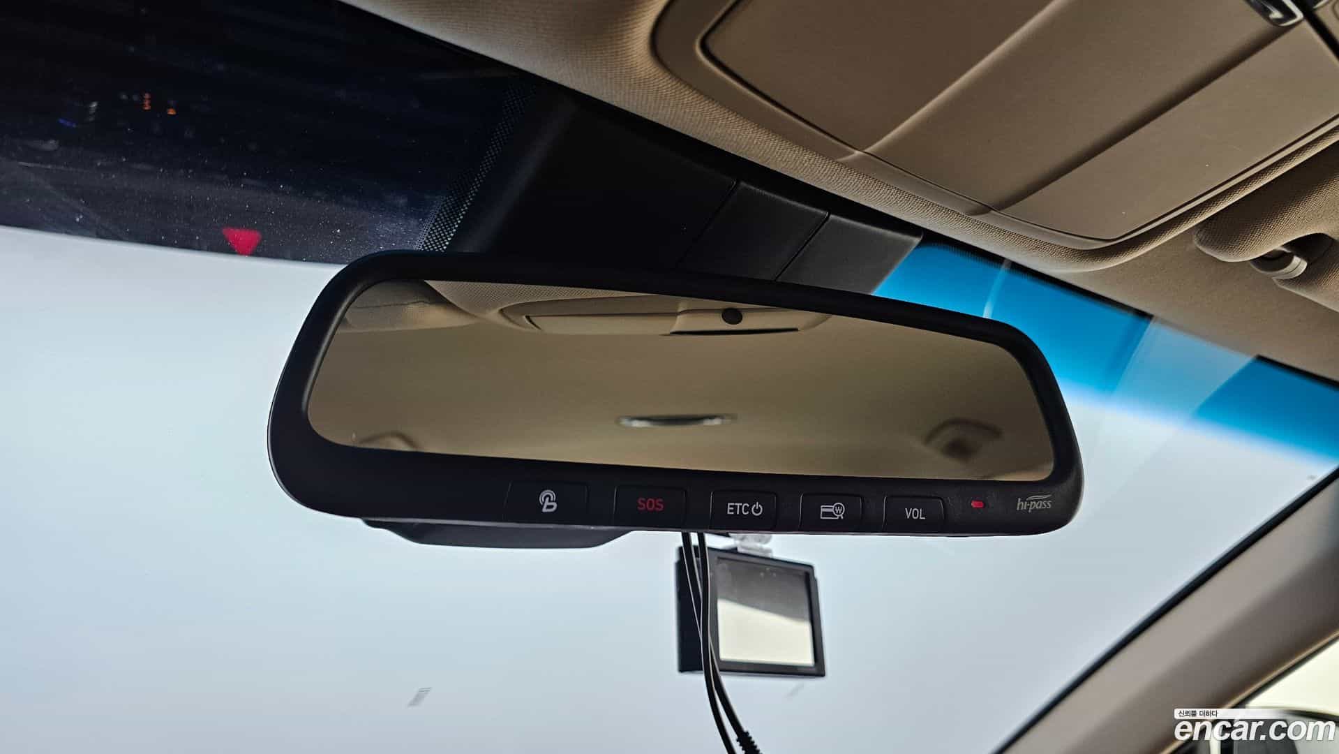 Grandeur Hyundai 2018.3-OPTION-023