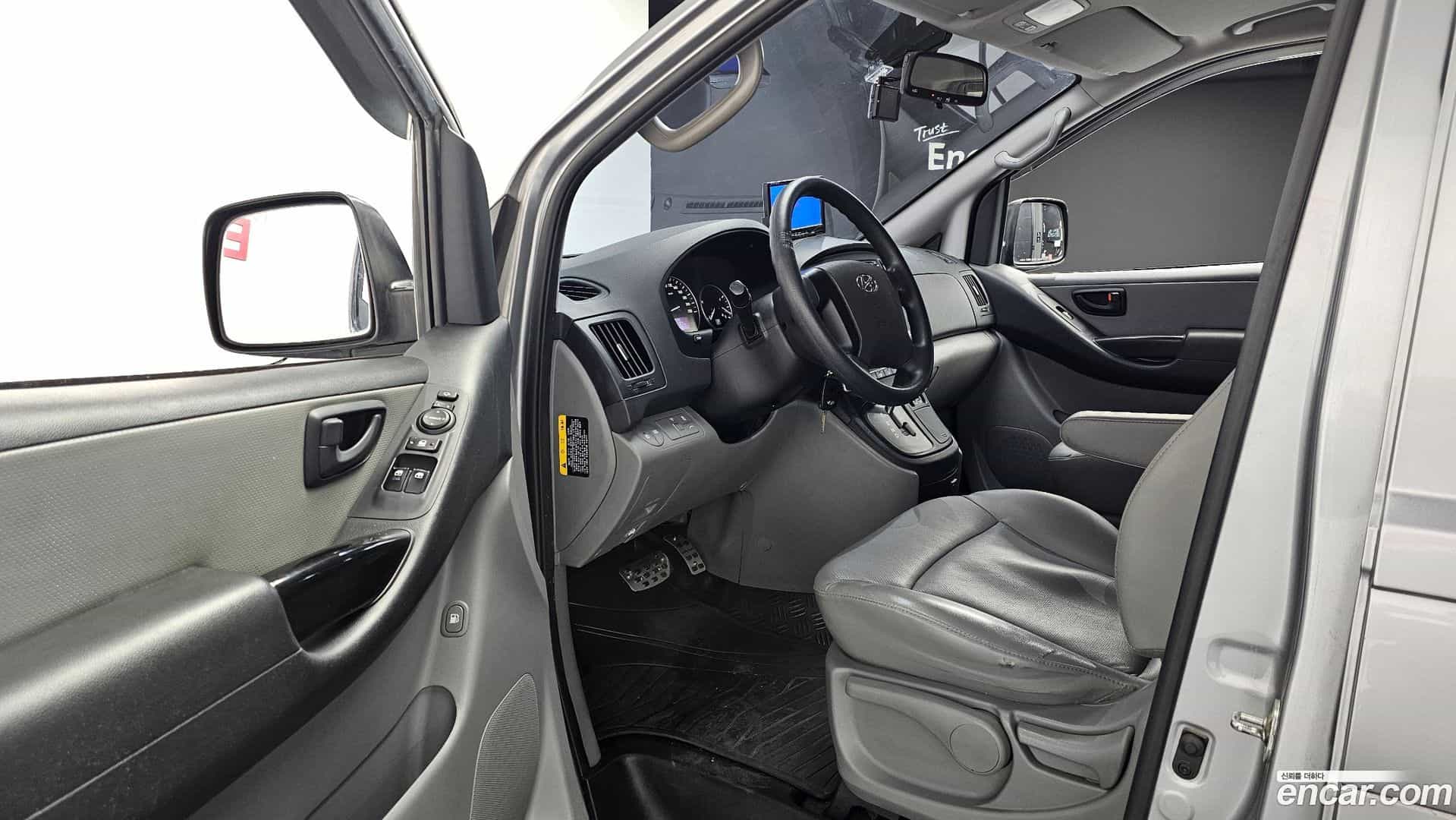 Starex Hyundai 2018.3-OPTION-015