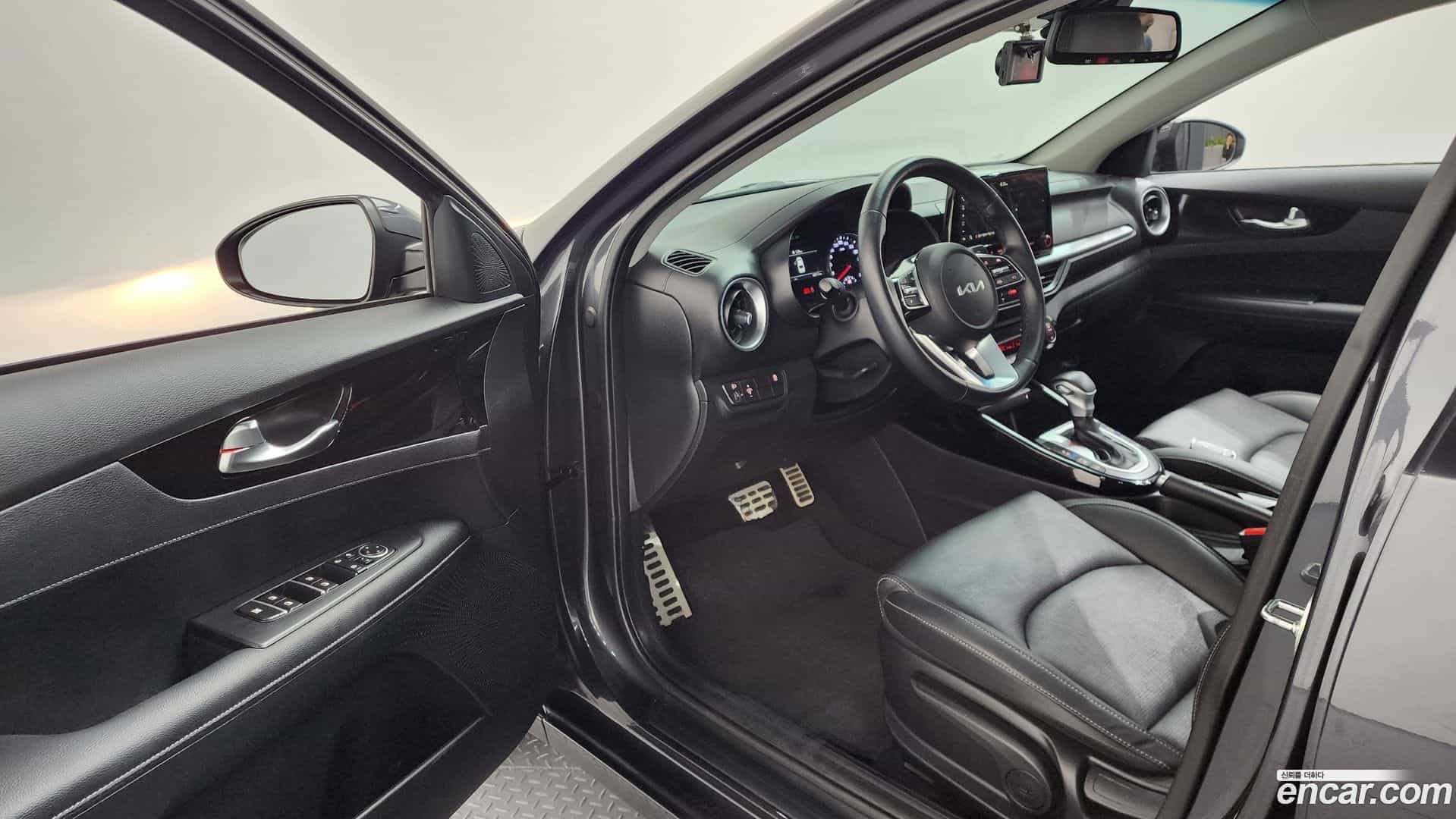 K3 Kia 2024.2-INNER-010
