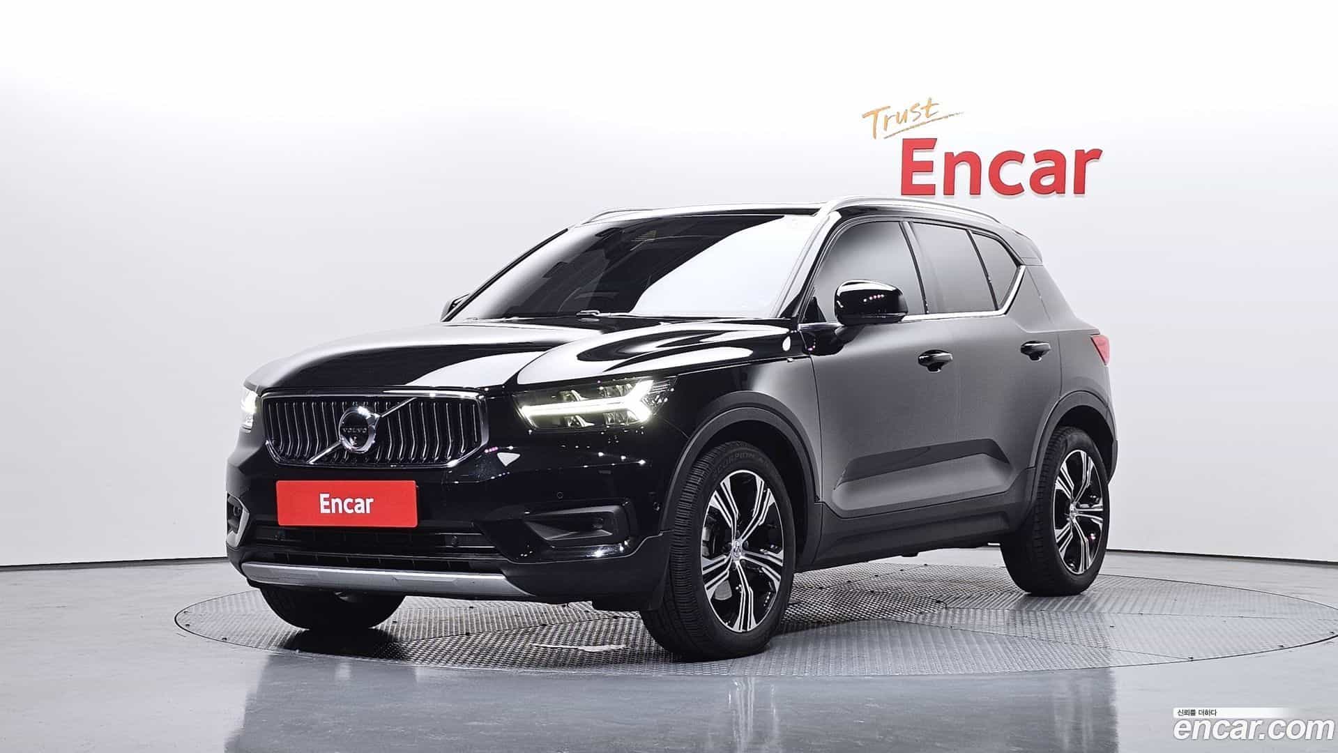 XC40 Volvo 2021.10-OUTER-001