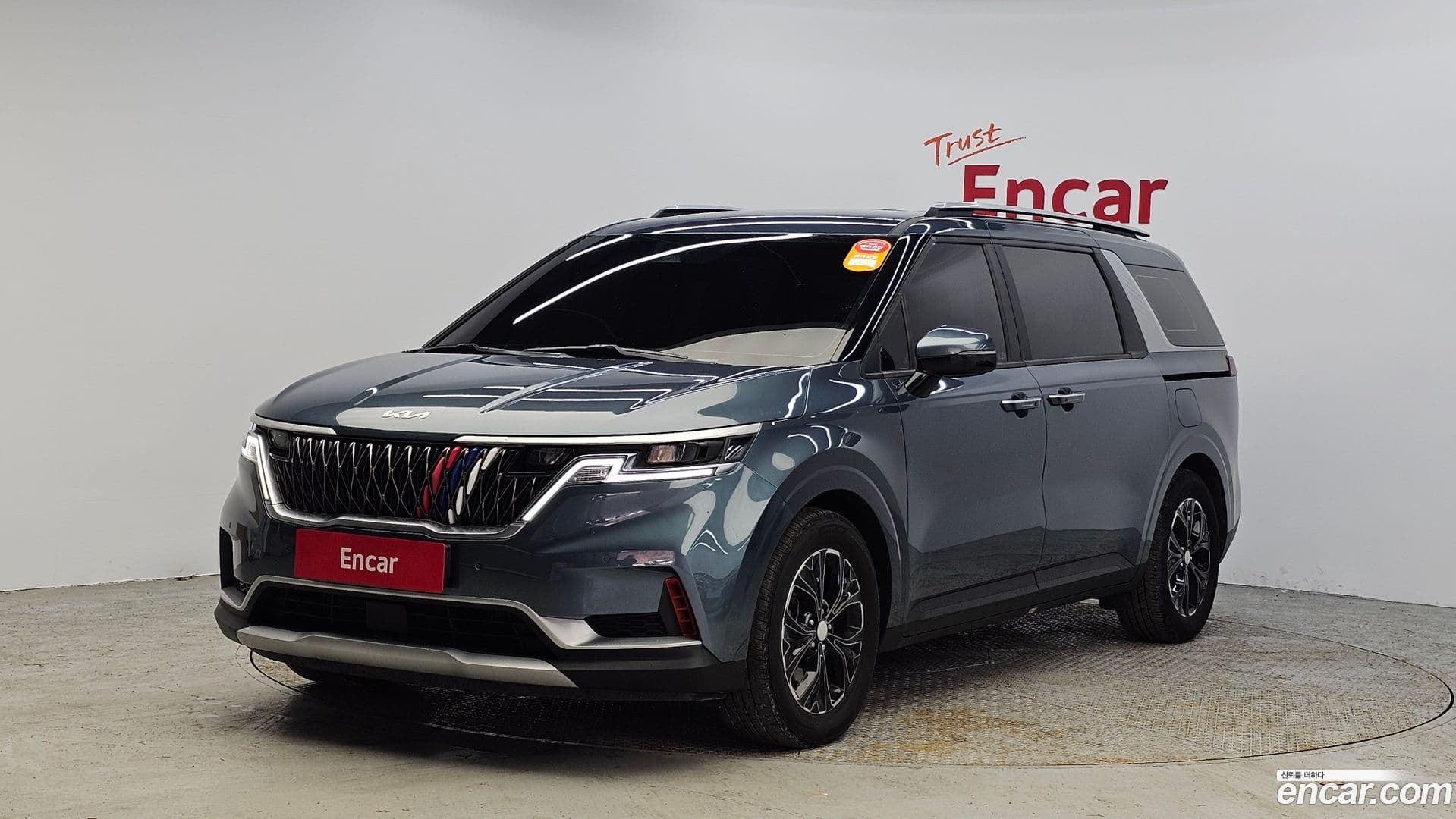 Main__Slider__Photo:Canival Kia 2021.0-0