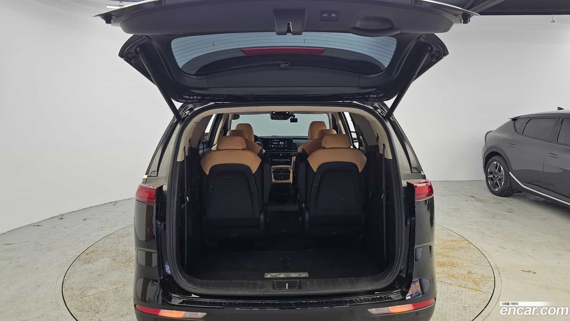 Canival Kia 2023.1-OPTION-024