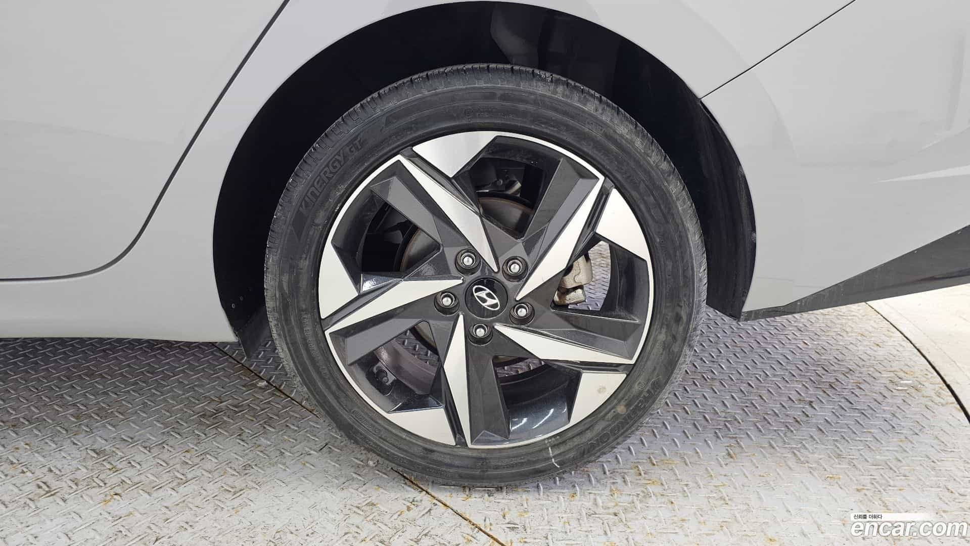 AVANTE Hyundai 2023.0-OUTER-005