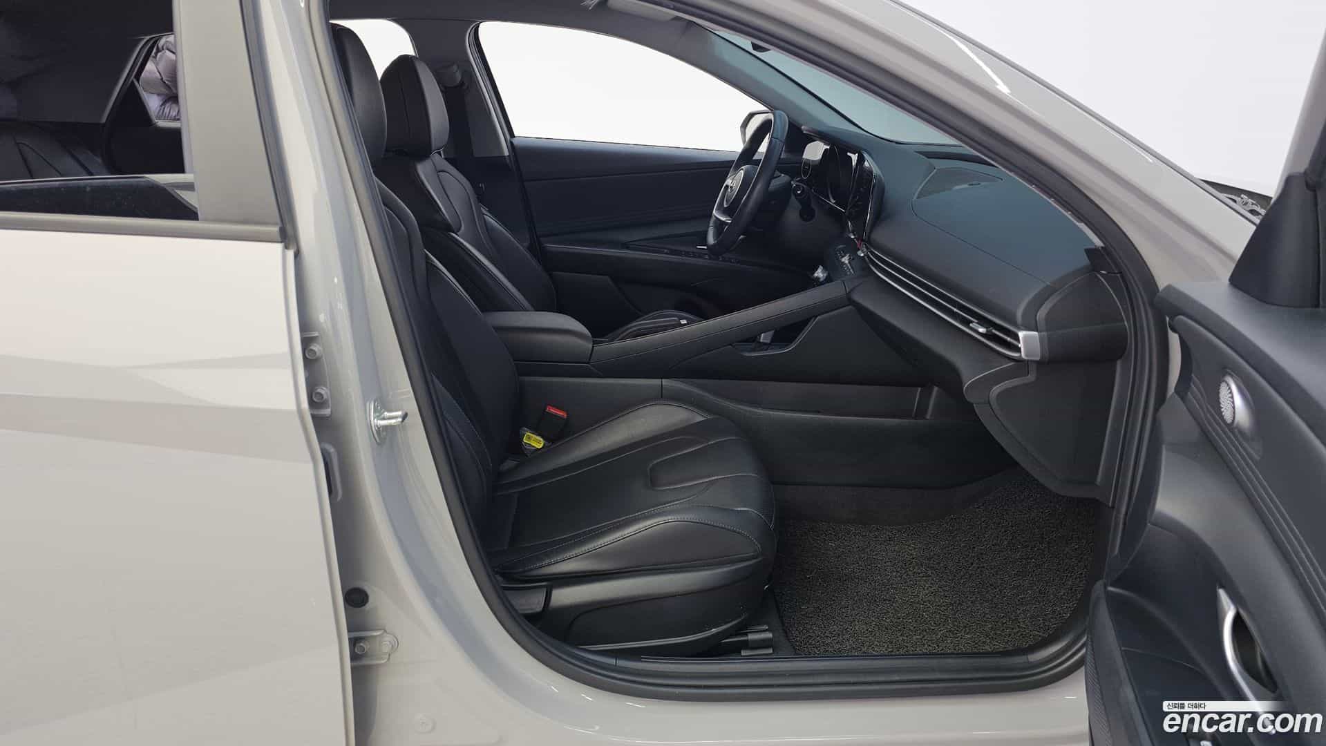 AVANTE Hyundai 2023.0-OPTION-015