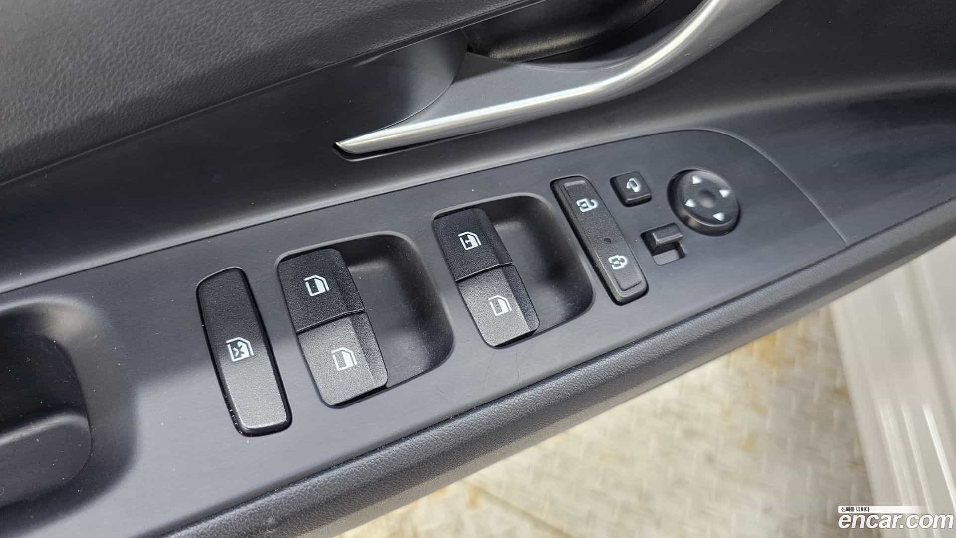 AVANTE Hyundai 2023.0-OPTION-018